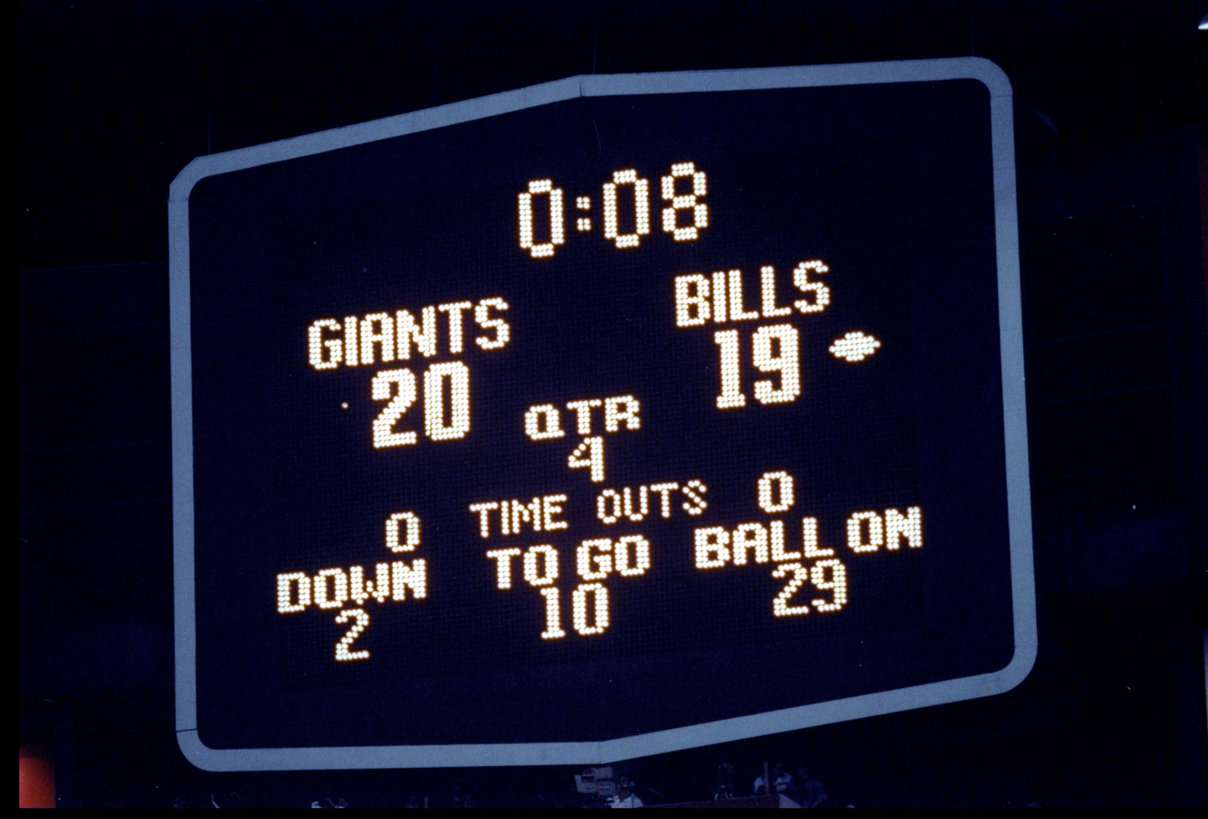 27 Jan 1991:  General view of the scoreboard at Super Bowl XXV between the Buffalo Bills and the New York Giants at Tampa Stadium in Tampa, Florida.  The Giants won the game, 20-19. Mandatory Credit: Rick Stewart  /Allsport
