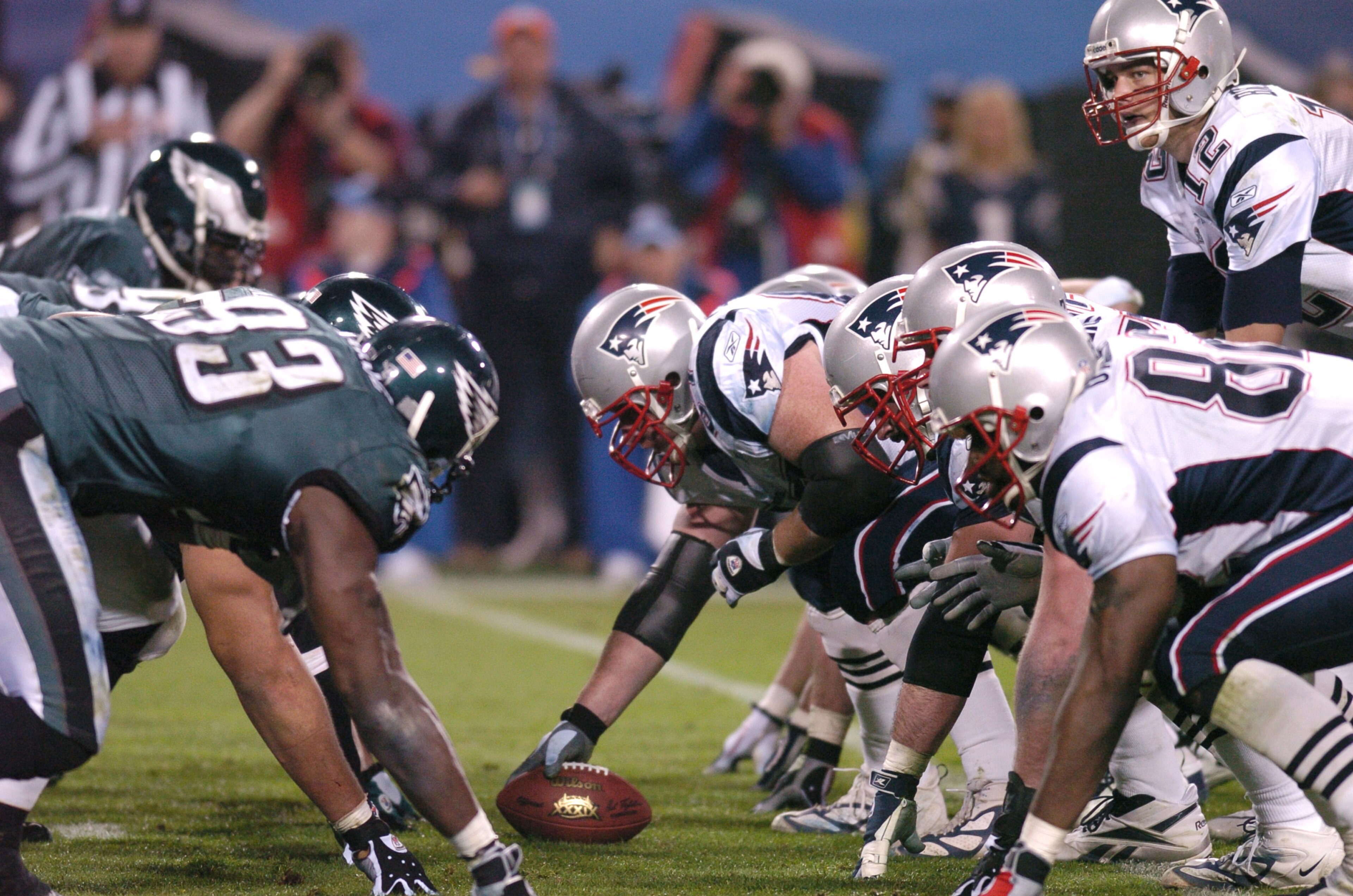 The line of scrimmage during Super Bowl XXXIX between the Philadelphia Eagles and the New England Patriots at Alltel Stadium in Jacksonville, Florida on February 6, 2005.  (Photo by Al Messerschmidt/Getty Images)
