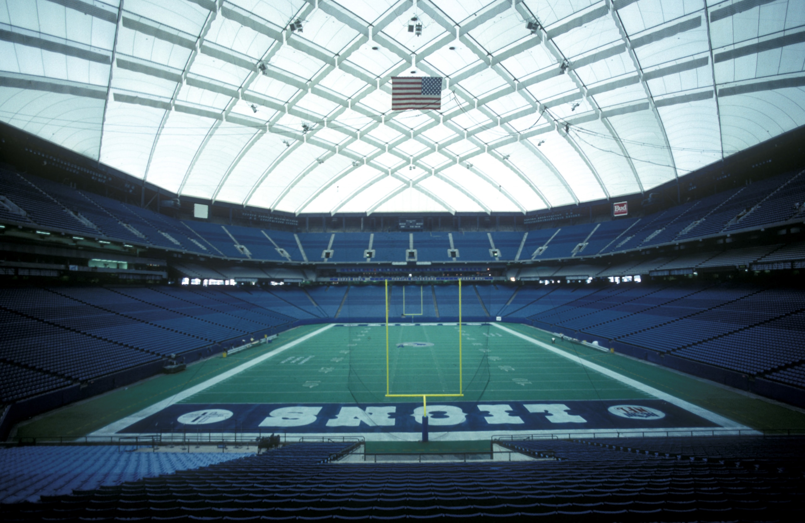 Pontiac Silverdome , home of the Deroit Lions, 1983. (Photo by Al Messerschmidt/Getty Images) Pontiac Silverdome , home of the Deroit Lions, 1983. (Photo by Al Messerschmidt/Getty Images)