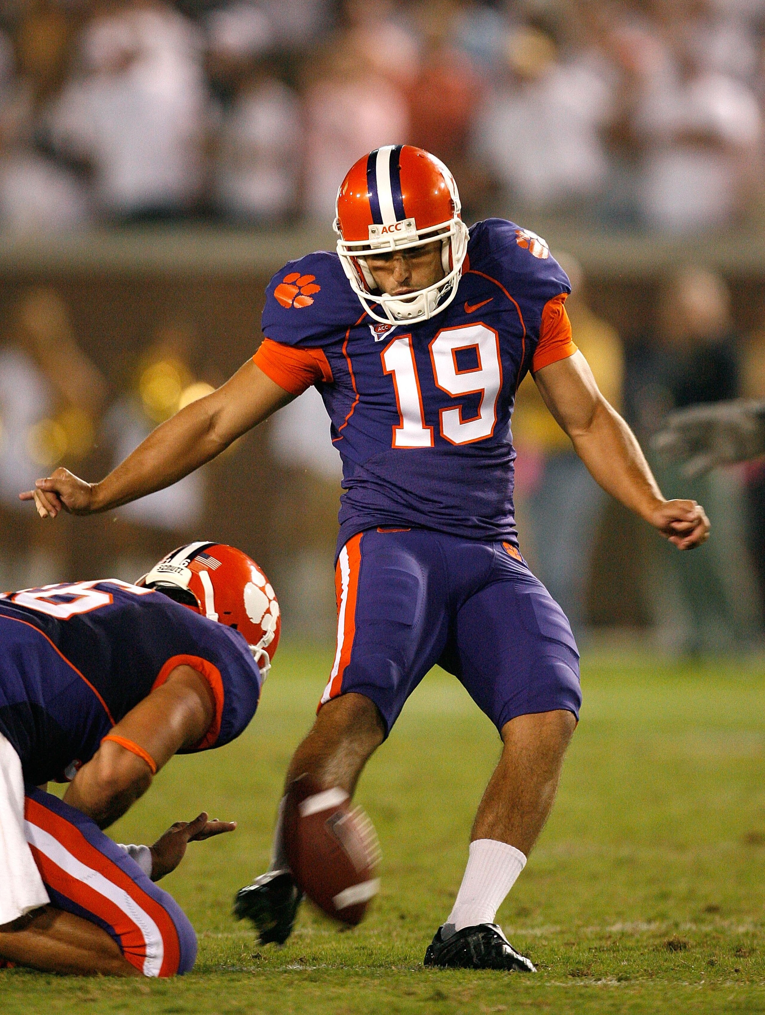 ATLANTA - SEPTEMBER 10:  Kicker Richard Jackson #19 of the Clemson Tigers against the Georgia Tech Yellow Jackets at Bobby Dodd Stadium on September 10, 2009 in Atlanta, Georgia.  (Photo by Kevin C. Cox/Getty Images)