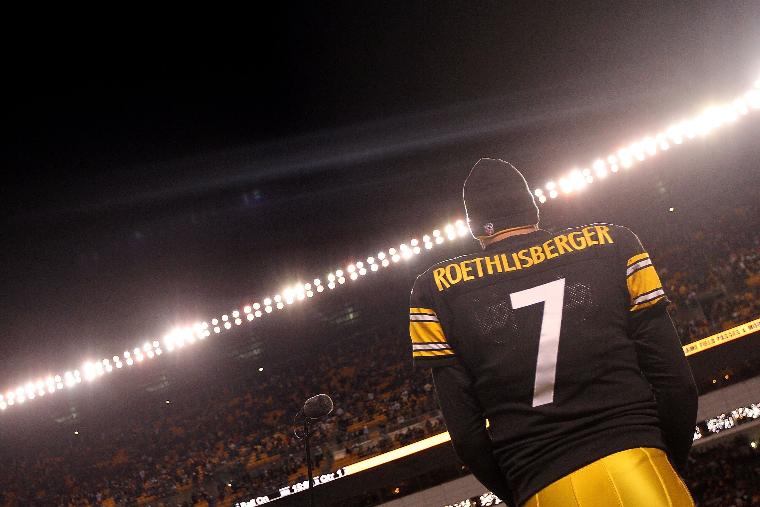 PITTSBURGH, PA - JANUARY 23: Quarterback Ben Roethlisberger #7 of the Pittsburgh Steelers warms up prior to their 2011 AFC Championship game against the New York Jets at Heinz Field on January 23, 2011 in Pittsburgh, Pennsylvania. (Photo by Nick Laham/G PITTSBURGH, PA - JANUARY 23: Quarterback Ben Roethlisberger #7 of the Pittsburgh Steelers warms up prior to their 2011 AFC Championship game against the New York Jets at Heinz Field on January 23, 2011 in Pittsburgh, Pennsylvania. (Photo by Nick Laham/G