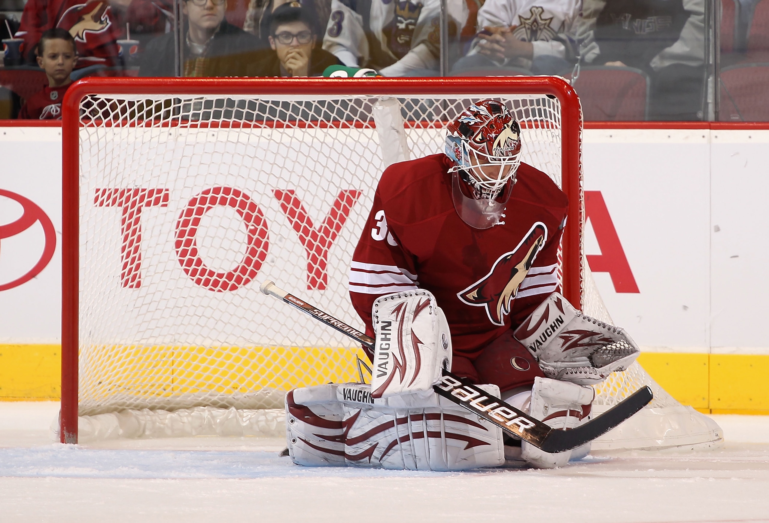 GLENDALE, AZ - JANUARY 22:  Goaltender Ilya Bryzgalov #30 of the Phoenix Coyotes makes a save during the NHL game against the Los Angeles Kings at Jobing.com Arena on January 22, 2011 in Glendale, Arizona.  The Kings defeated the Coyotes 4-3.  (Photo by C