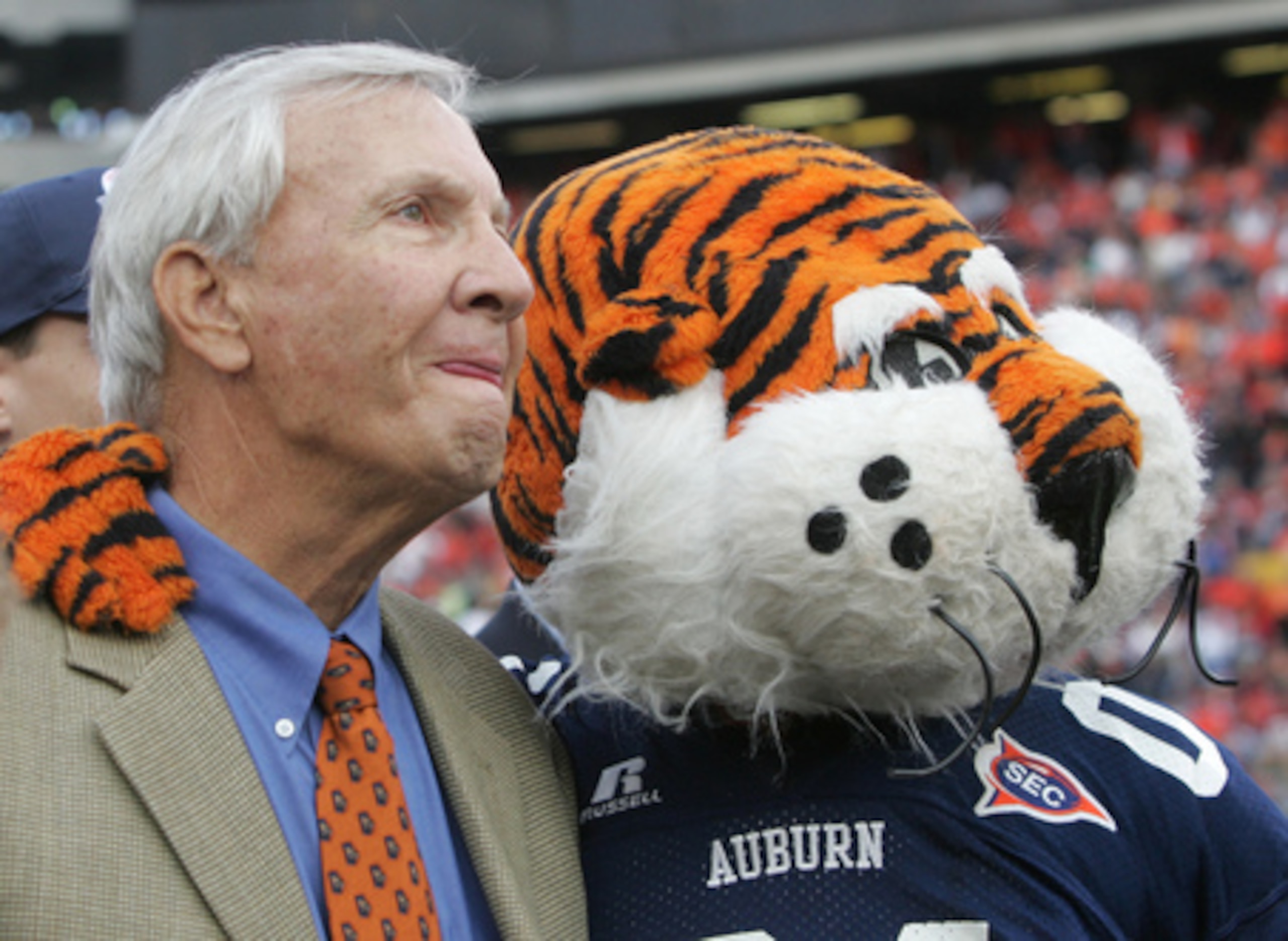 Former Auburn coach Pat Dye and the lovable mascot Aubie watch Auburn's blowout win over Alabama in 2005. Former Auburn coach Pat Dye and the lovable mascot Aubie watch Auburn's blowout win over Alabama in 2005.