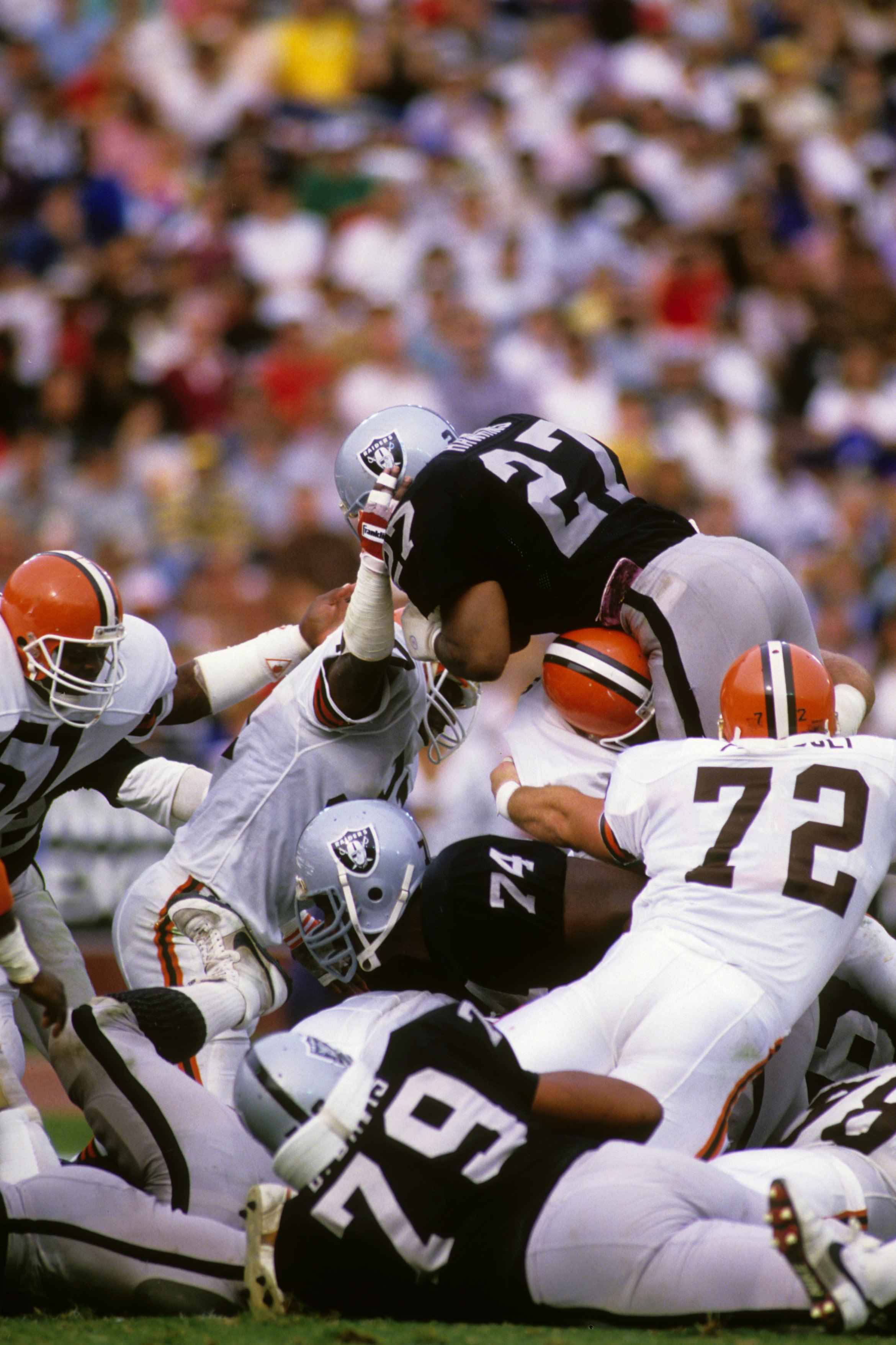 Cleveland Browns running backs Kevin Mack and Earnest Byner at News  Photo - Getty Images