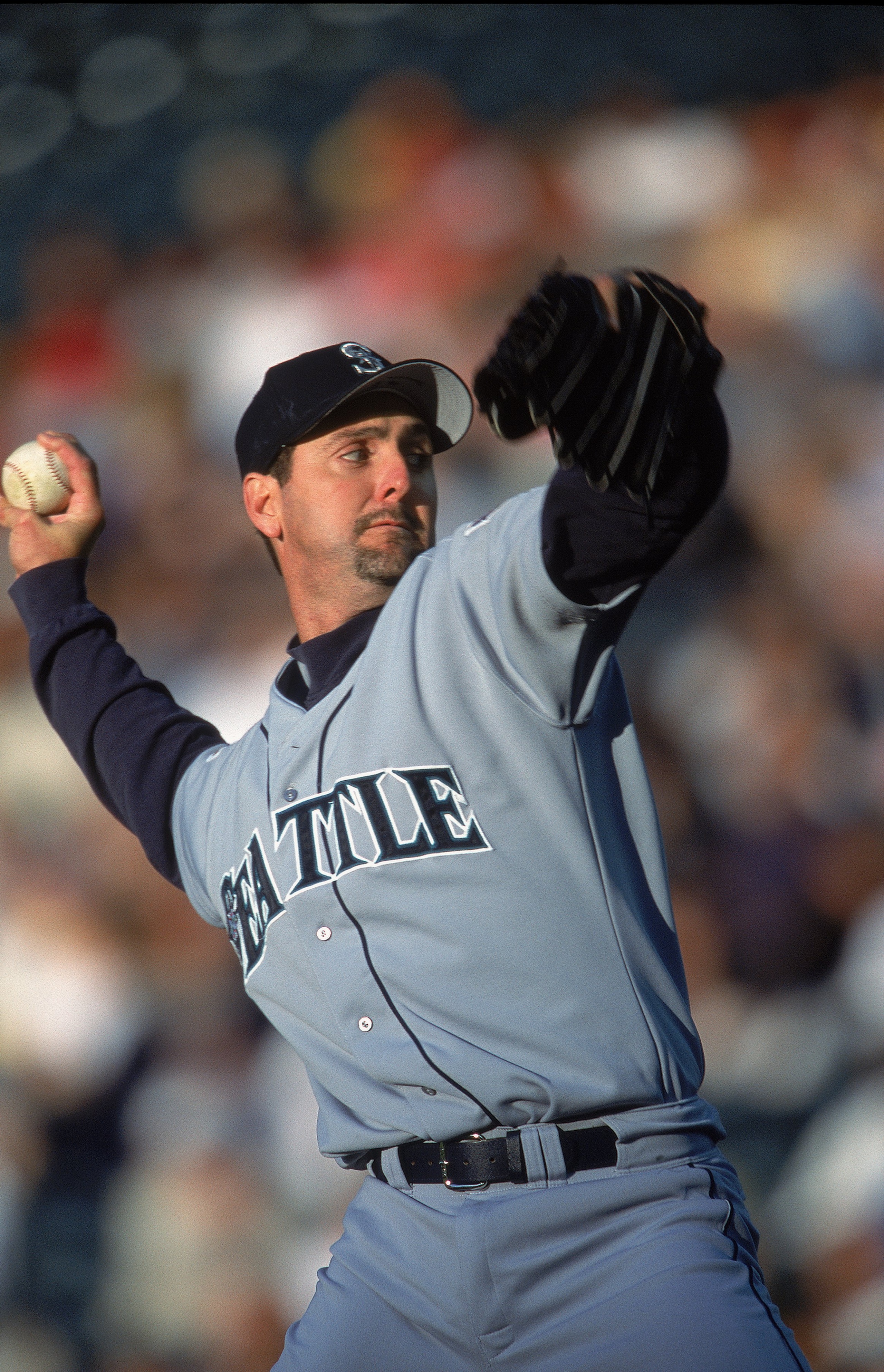 14 Jun 2001:  Paul Abbott #48 of the Seattle Mariners pitches during the game against the Colorado Rockies at Coors Field in Denver, Colorado. The Rockies defeated the Mariners 8-2.Mandatory Credit: Brian Bahr  /Allsport