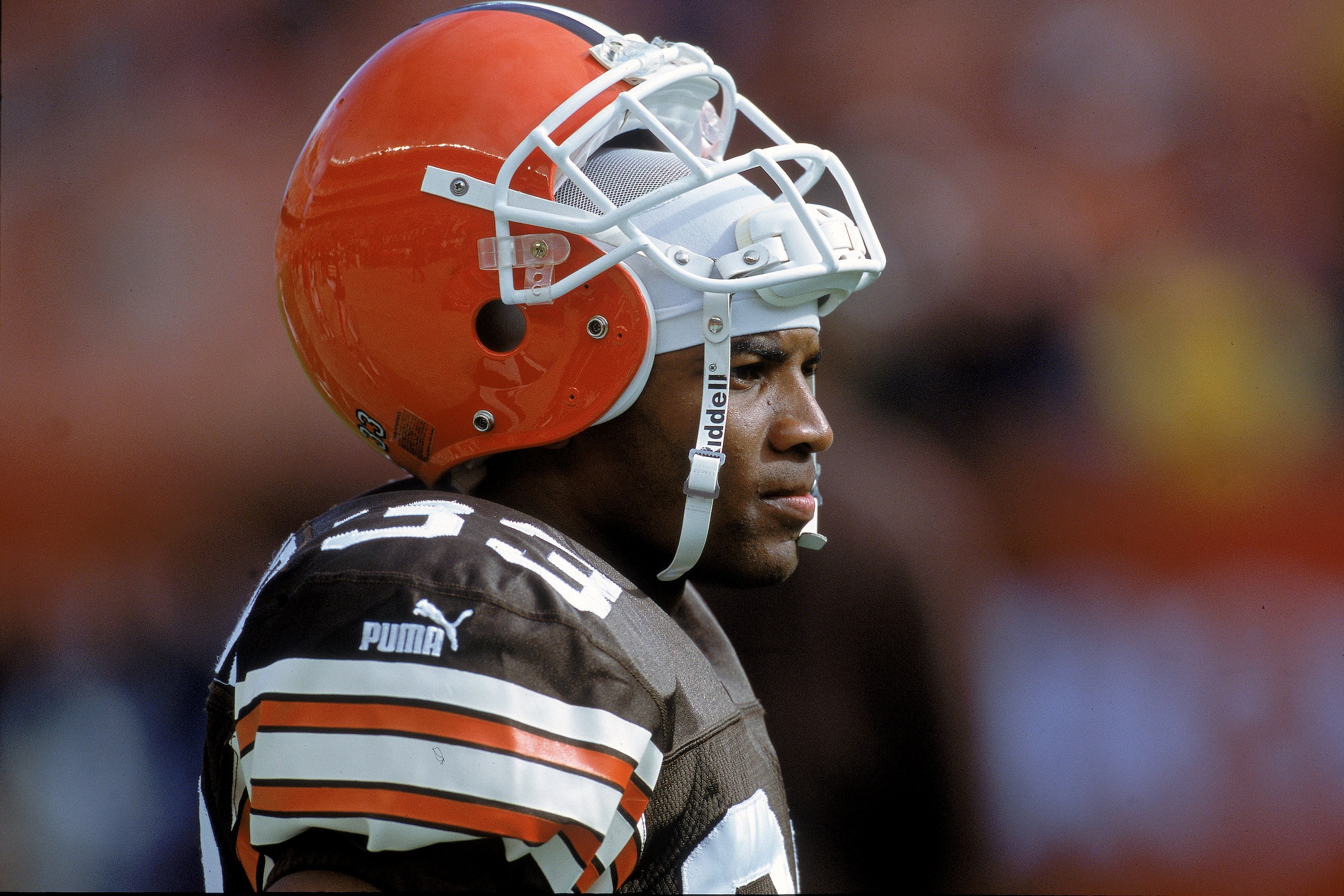 29 Oct 2000:  Daylon McCutcheon #33 of the Cleveland Browns pulls his helmet up as he looks on the field during a game against the Cincinnati Bengals at Browns Stadium in Cleveland, Ohio. The Bengals defeated the Browns 12-3.Mandatory Credit: Jonathan Dan