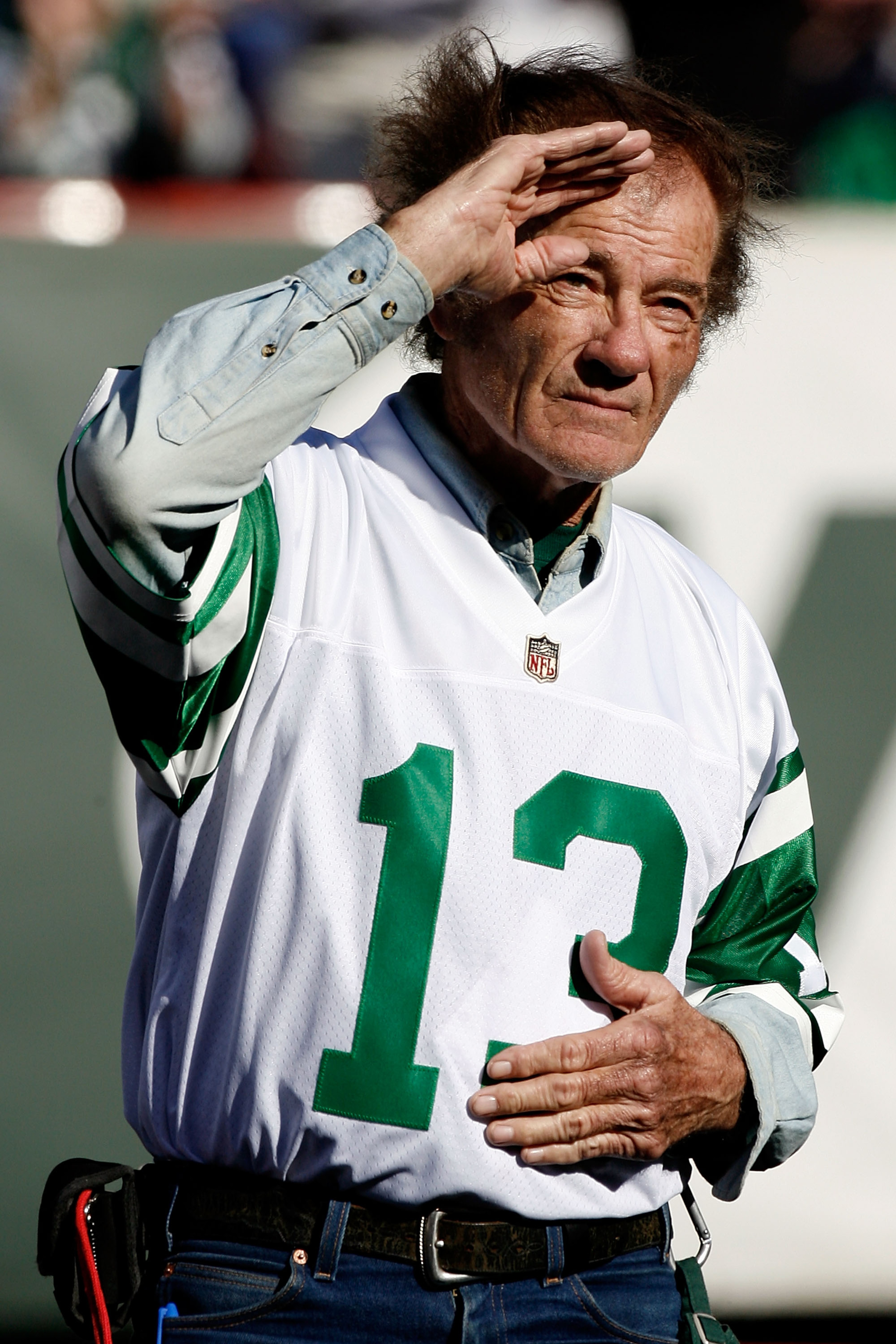 EAST RUTHERFORD, NJ - OCTOBER 26: Former Jets wide receiver Don Maynard is introduced during halftime festivities celebrating the 40th anniversary of the Jets' win over the Colts in Super Bowl III during the game between the Kansas City Chiefs and the Ne EAST RUTHERFORD, NJ - OCTOBER 26: Former Jets wide receiver Don Maynard is introduced during halftime festivities celebrating the 40th anniversary of the Jets' win over the Colts in Super Bowl III during the game between the Kansas City Chiefs and the Ne