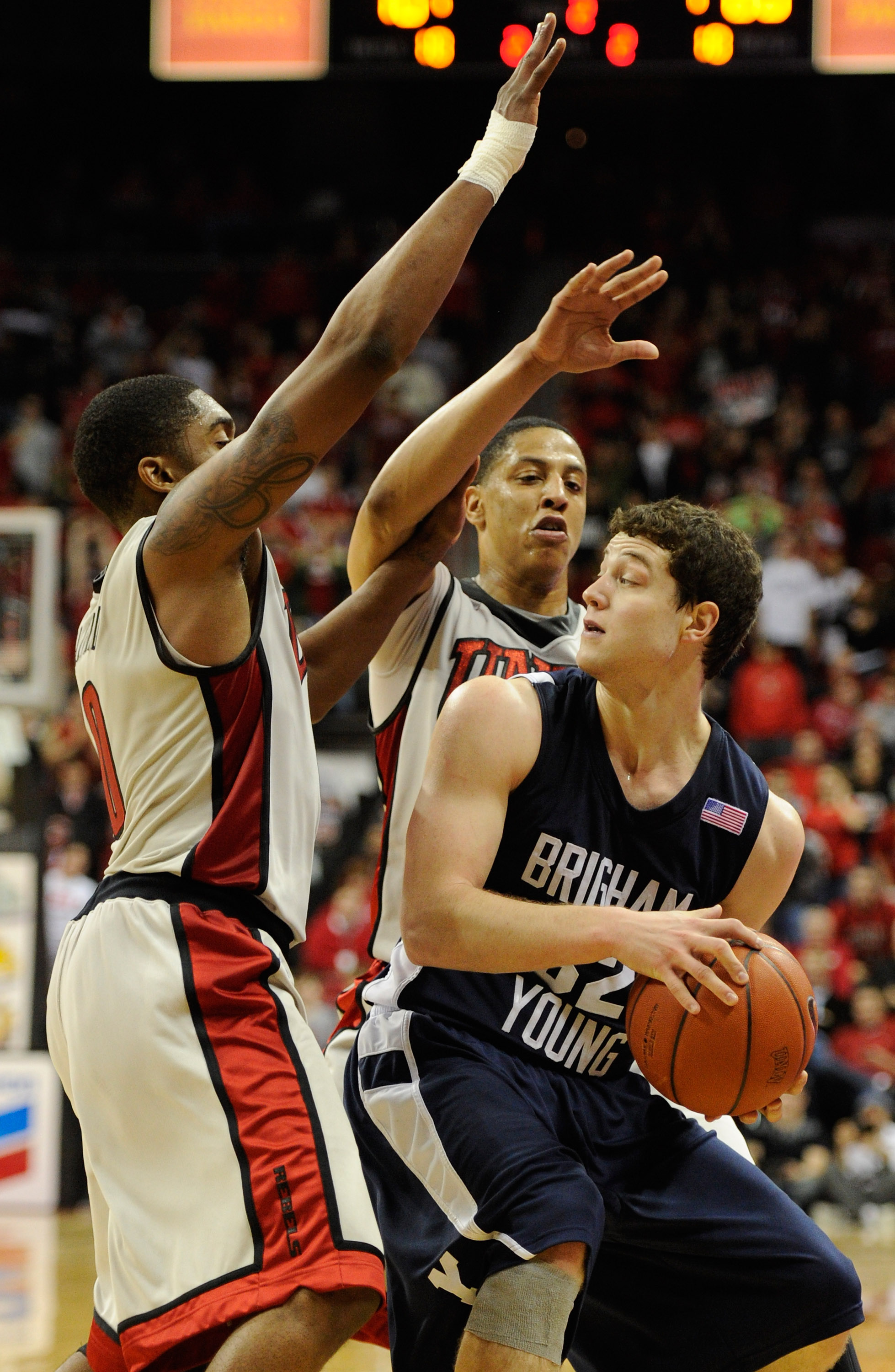 BYU guard Jimmer Fredette aims high — and usually right for the front of  the rim – The Denver Post