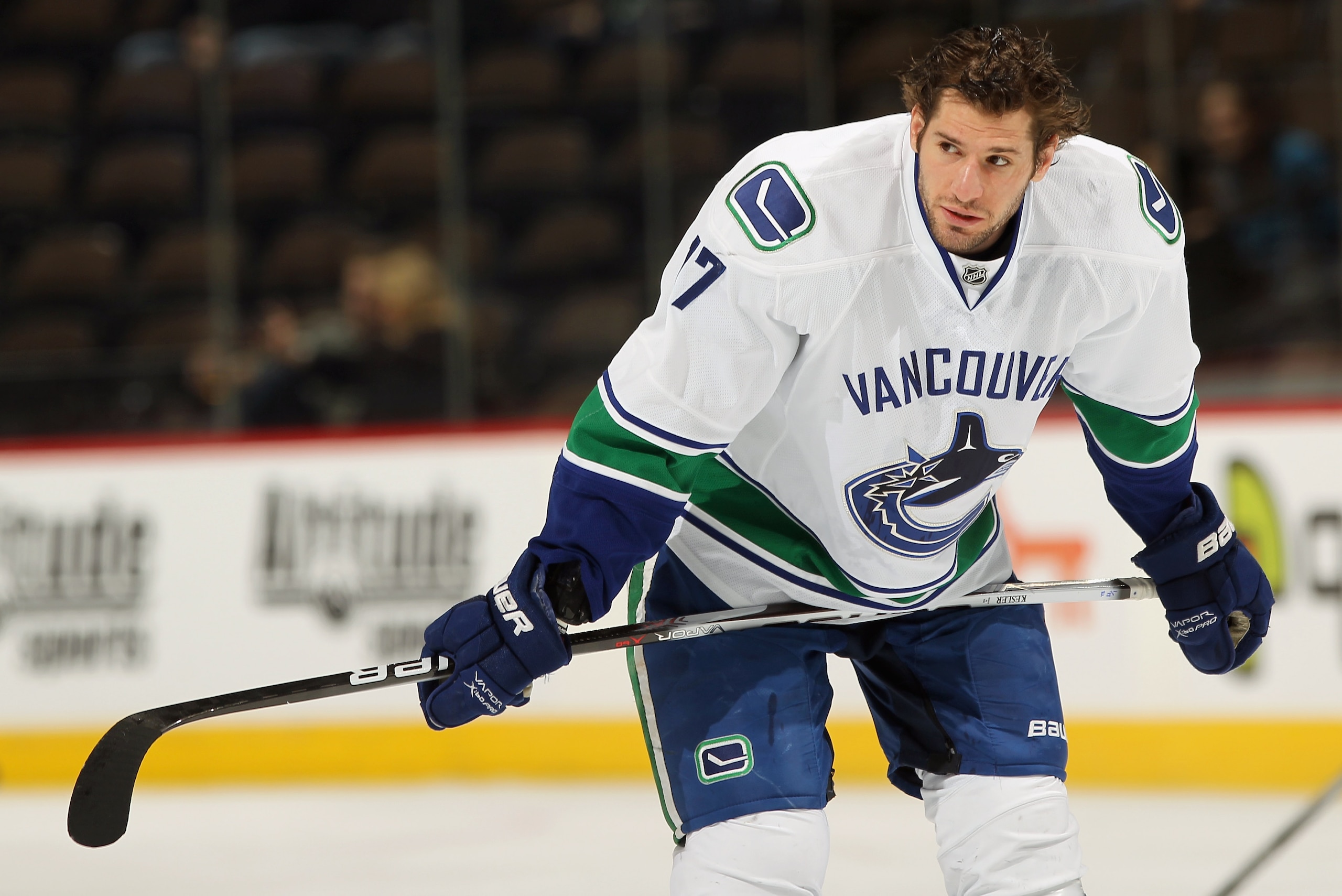 DENVER, CO - JANUARY 18:  Ryan Kesler #17 of the Vancouver Canucks warms up prior to facing the Colorado Avalanche at the Pepsi Center on January 18, 2011 in Denver, Colorado. The Avalanche defeated the Canucks 4-3 in overtime.  (Photo by Doug Pensinger/G