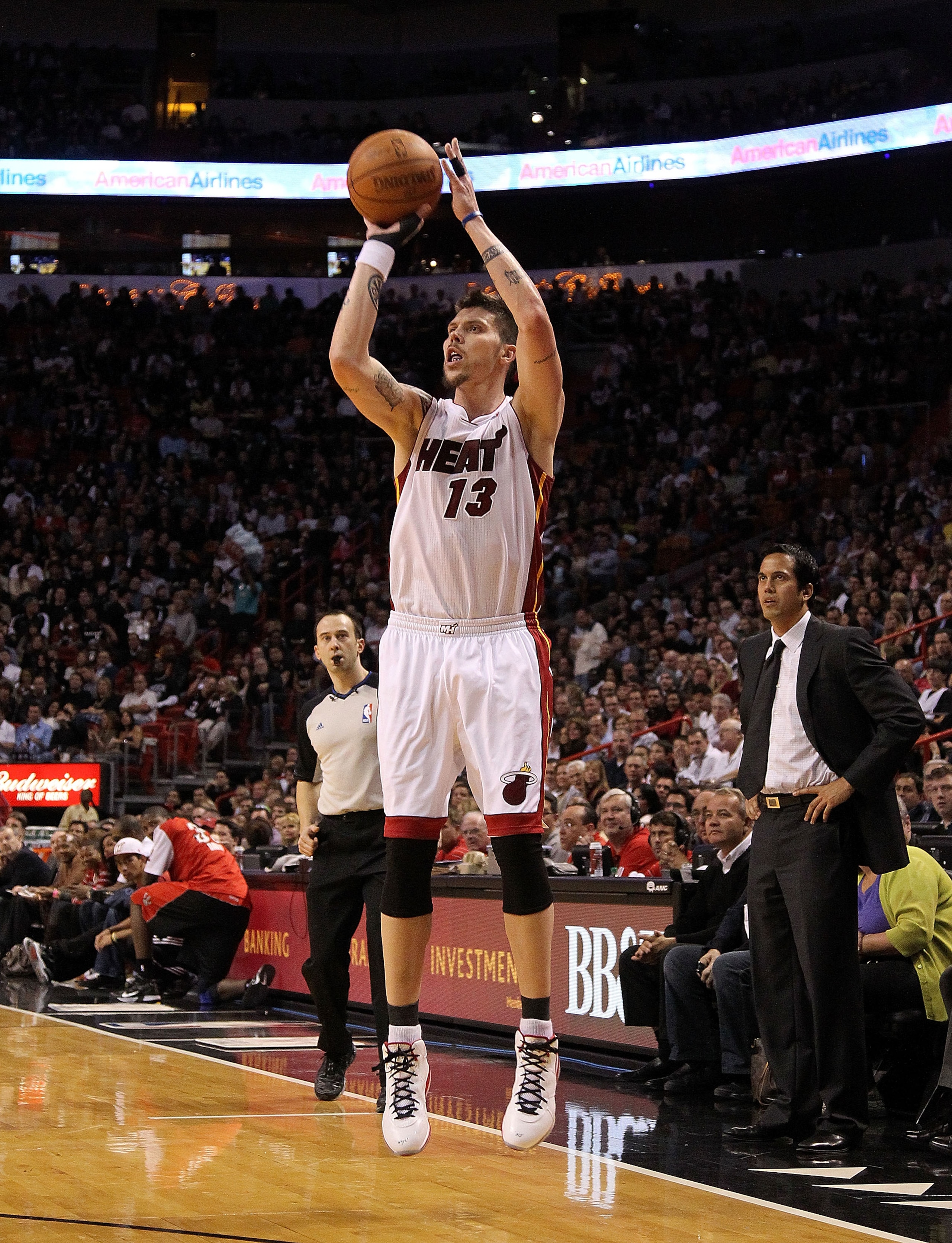MIAMI, FL - JANUARY 22: Mike Miller #13 of the Miami Heat shoots a jumpshot during a game against the Toronto Raptors at American Airlines Arena on January 22, 2011 in Miami, Florida. NOTE TO USER: User expressly acknowledges and agrees that, by downloadi