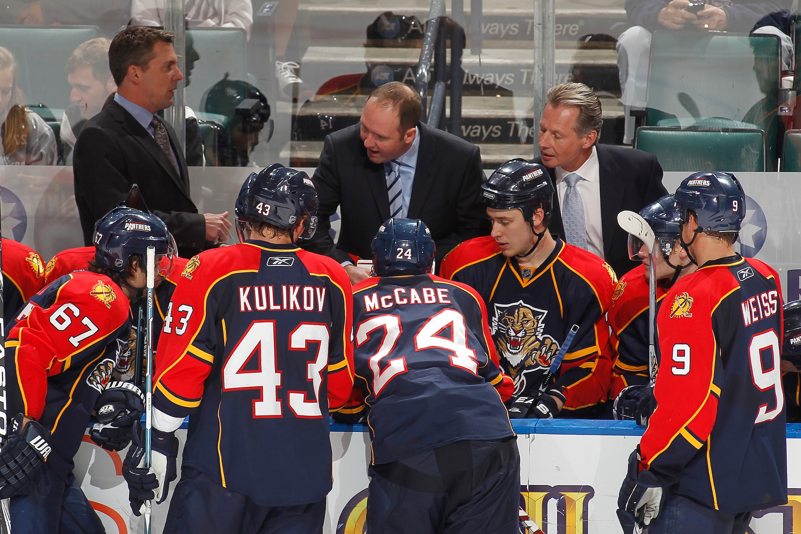 SUNRISE, FL - MARCH 18: Head coach Peter DeBoer of the Florida Panthers talks to the team during a time out prior to the overtime period against the Phoenix Coyotes on March 18, 2010 at the BankAtlantic Center in Sunrise, Florida. The Coyotes defeated the