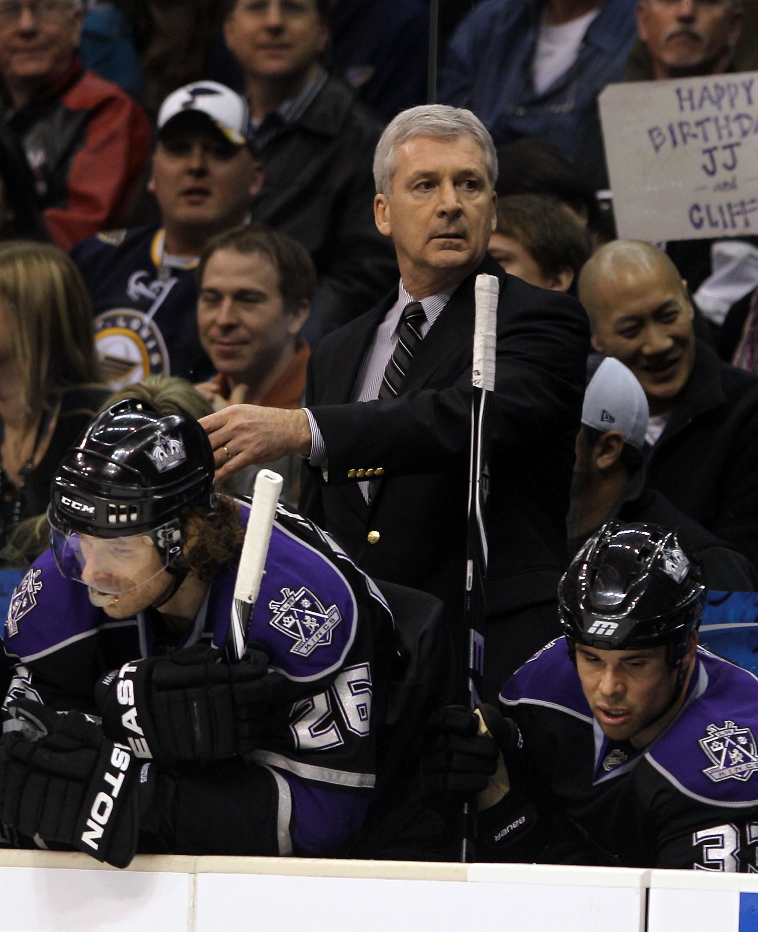 LOS ANGELES, CA - JANUARY 13: Los Angeles Kings head coach Terry Murray handles bench duties in the game against the St. Louis Blues at the Staples Center on January 13, 2011 in Los Angeles, California.  (Photo by Bruce Bennett/Getty Images)
