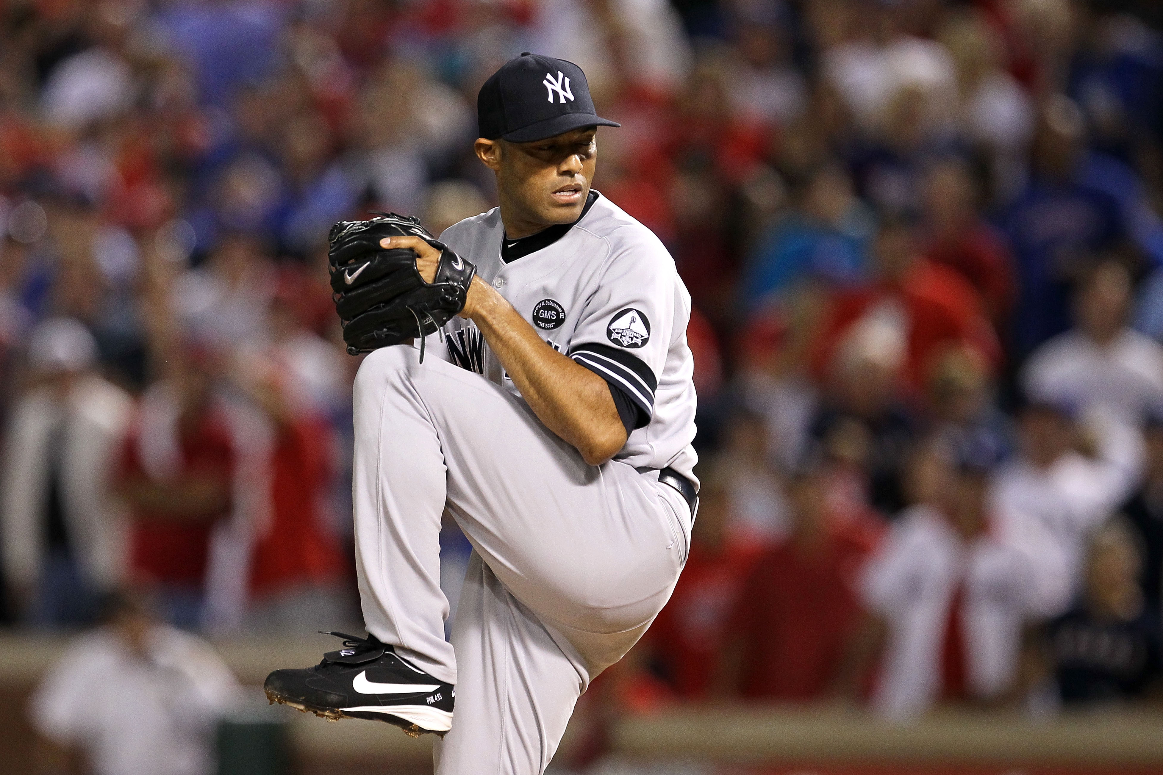 ARLINGTON, TX - OCTOBER 22:  Mariano Rivera #42 of the New York Yankees throws a pitch against the Texas Rangers in Game Six of the ALCS during the 2010 MLB Playoffs at Rangers Ballpark in Arlington on October 22, 2010 in Arlington, Texas. The Rangers won