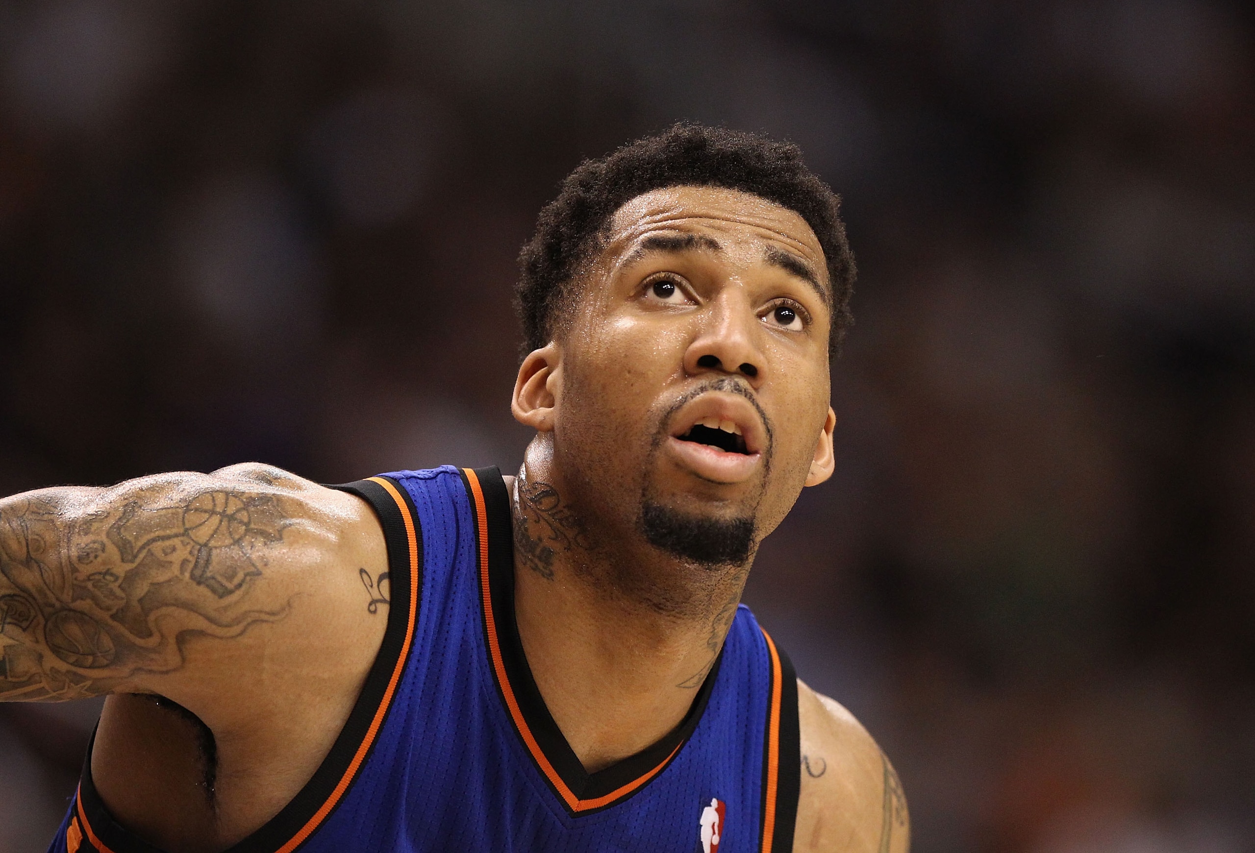 PHOENIX, AZ - JANUARY 07: Wilson Chandler #21 of the New York Knicks during the NBA game against the Phoenix Suns at US Airways Center on January 7, 2011 in Phoenix, Arizona. The Knicks defeated the Suns 121-96. NOTE TO USER: User expressly acknowledge PHOENIX, AZ - JANUARY 07: Wilson Chandler #21 of the New York Knicks during the NBA game against the Phoenix Suns at US Airways Center on January 7, 2011 in Phoenix, Arizona. The Knicks defeated the Suns 121-96. NOTE TO USER: User expressly acknowledge