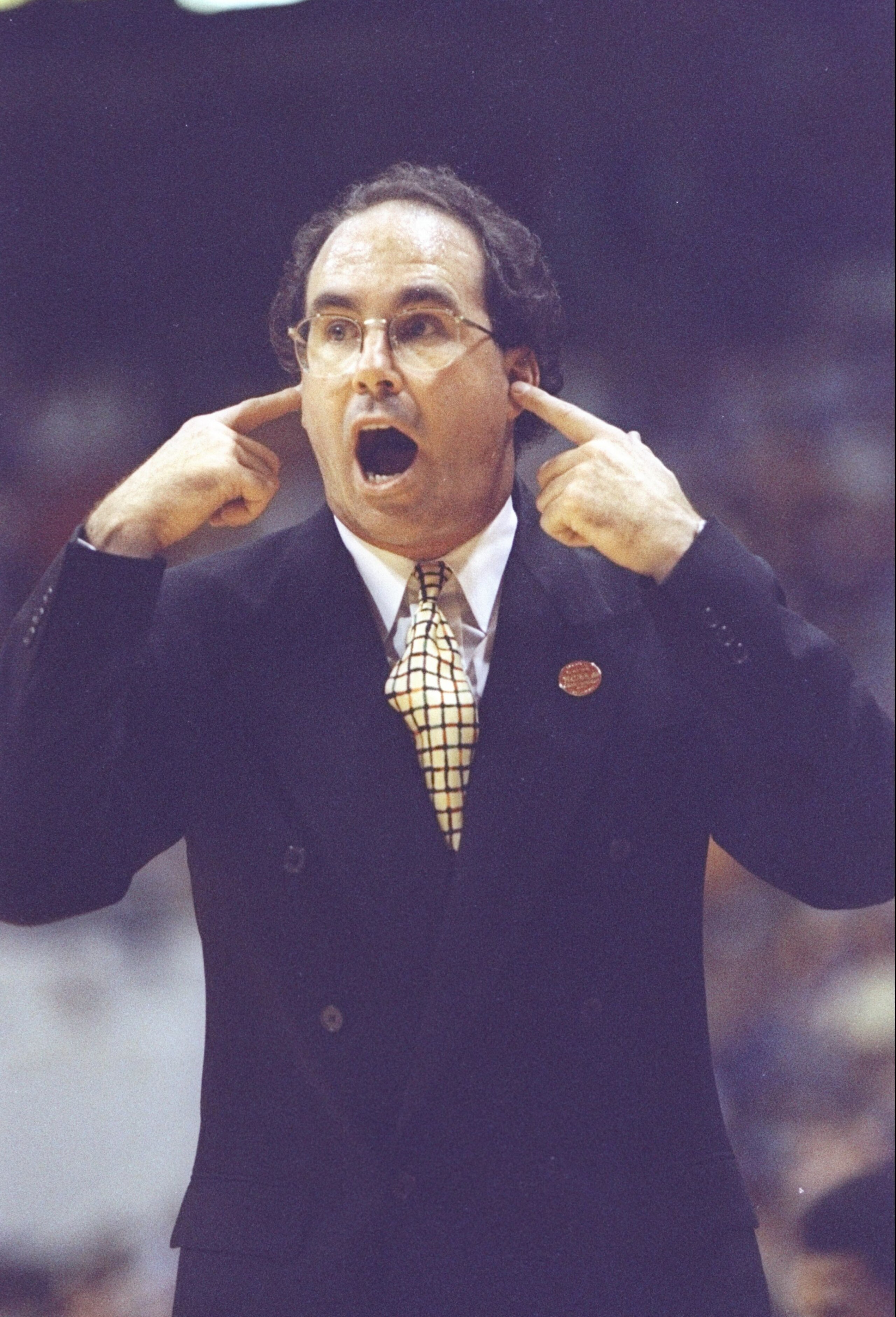 24 Mar 1994:  Kevin O''Neill looks on during a Marquette Golden Eagles game. Mandatory Credit: Doug Pensinger  /Allsport