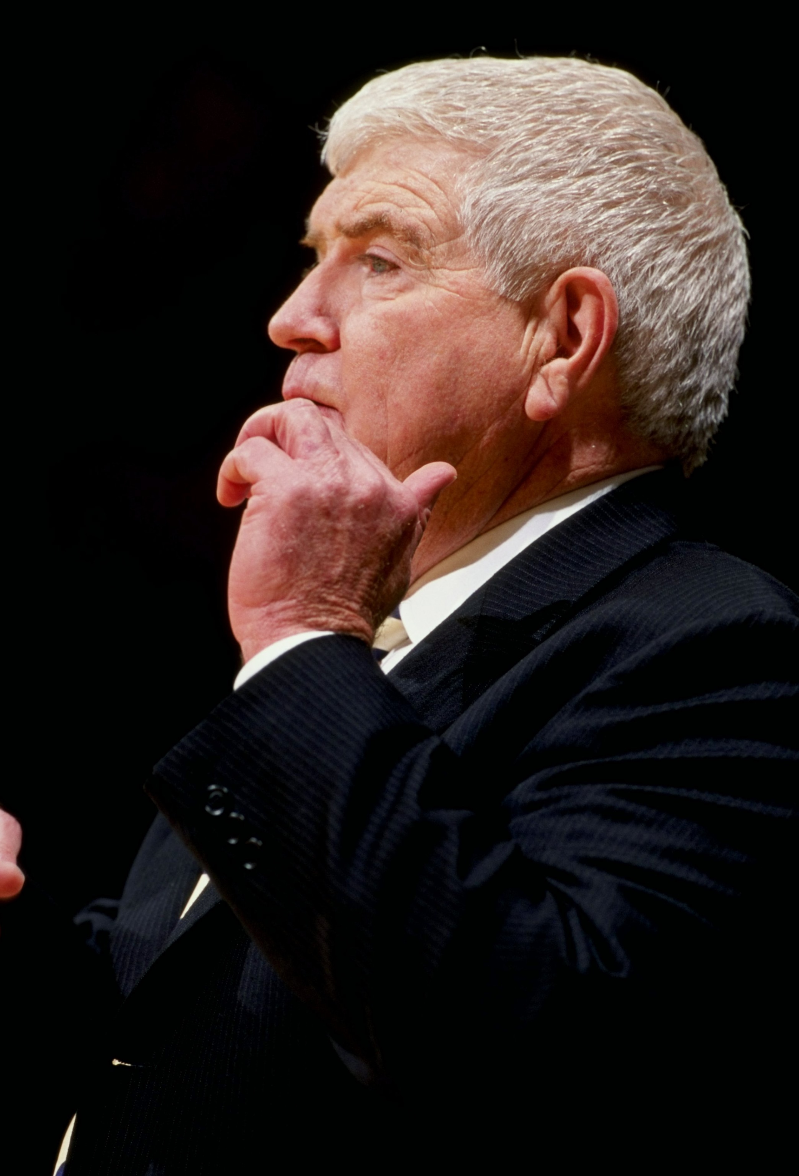 19 Dec 1998: Head coach Tom Davis of the Iowa Hawkeyes watches during the game against the Missouri Tigers at the Carver Hawkeye Arena in Iowa City, Iowa. Iowa defeated Missouri 82-68.