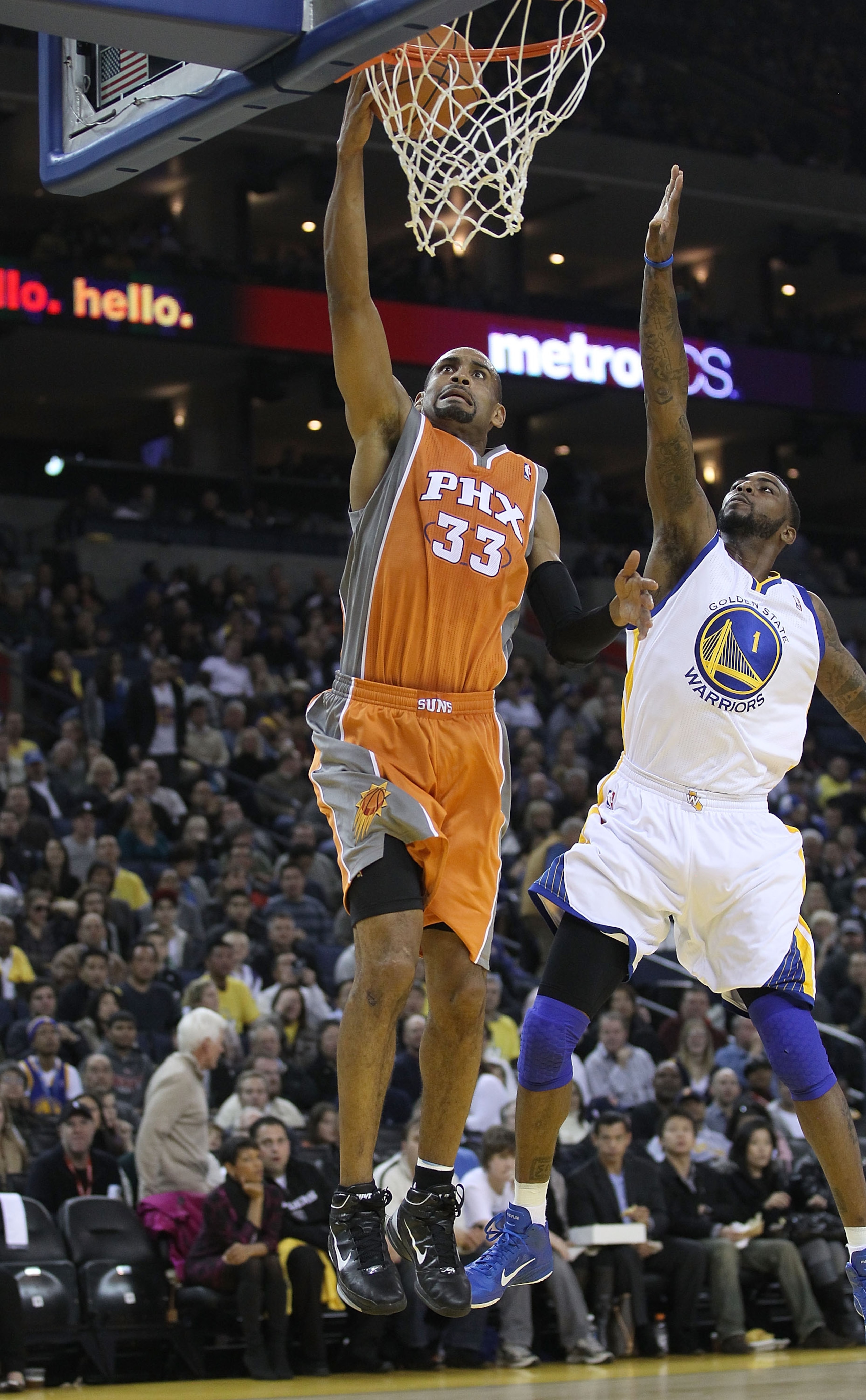 OAKLAND, CA - DECEMBER 02:  Grant Hill #33 of the Phoenix Suns in action against the Golden State Warriors at Oracle Arena on December 2, 2010 in Oakland, California. NOTE TO USER: User expressly acknowledges and agrees that, by downloading and or using t