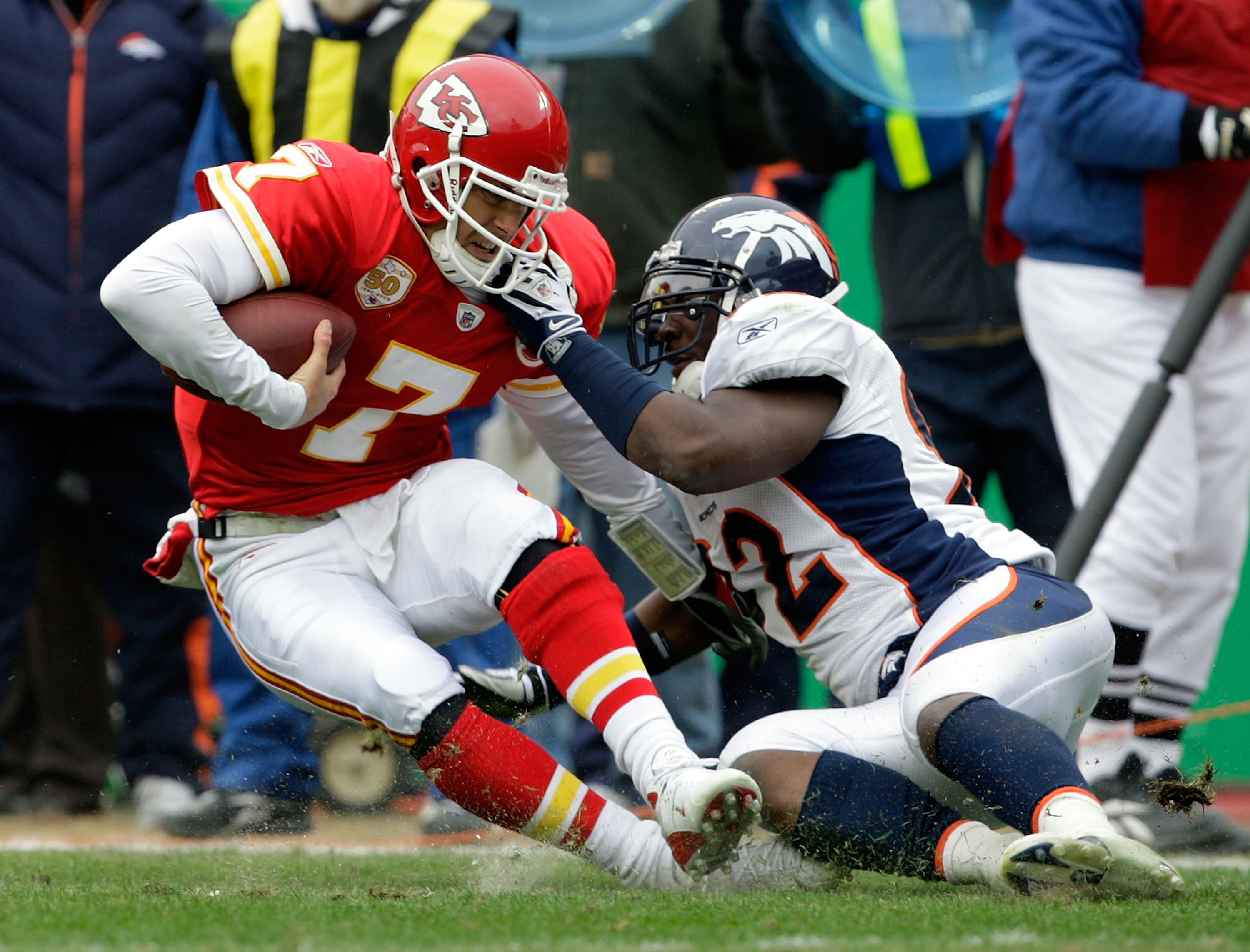 Denver Broncos rebuilding process: Which veteran player should be traded  first?