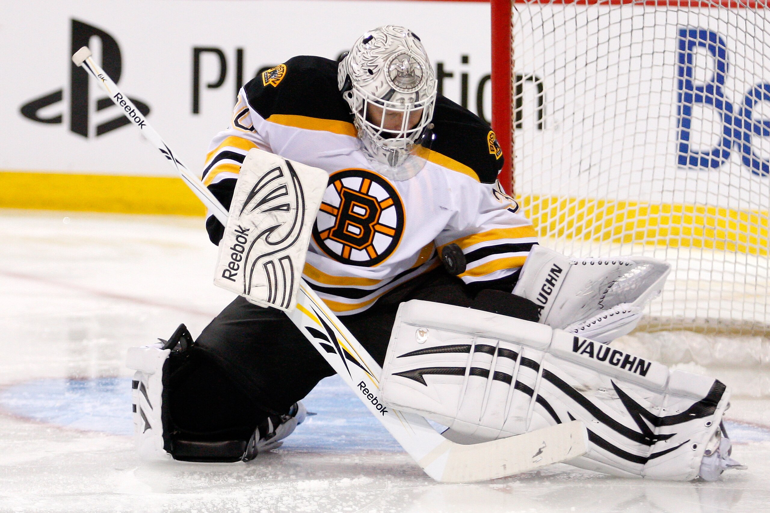 MONTREAL, CANADA - JANUARY 8: Tim Thomas #30 of the Boston Bruins stops the puck during the NHL game against the Montreal Canadiens at the Bell Centre on January 8, 2011 in Montreal, Quebec, Canada. (Photo by Richard Wolowicz/Getty Images) MONTREAL, CANADA - JANUARY 8: Tim Thomas #30 of the Boston Bruins stops the puck during the NHL game against the Montreal Canadiens at the Bell Centre on January 8, 2011 in Montreal, Quebec, Canada. (Photo by Richard Wolowicz/Getty Images)