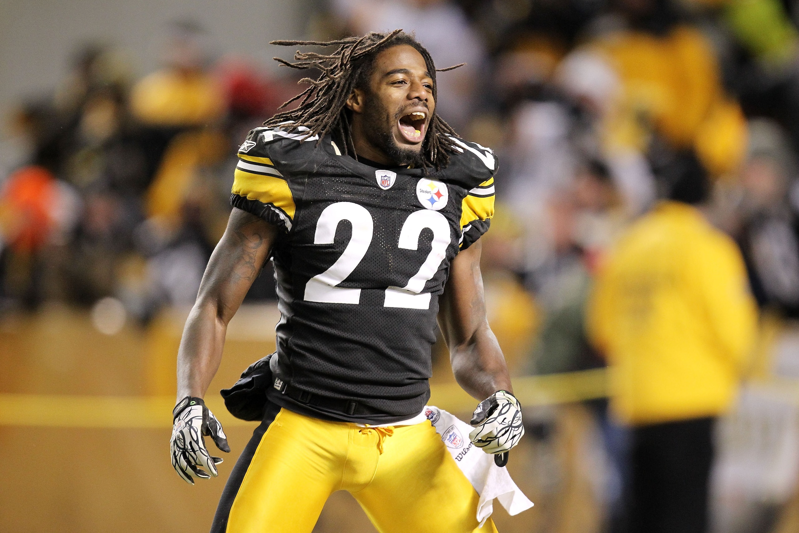 PITTSBURGH, PA - JANUARY 23:  William Gay #22 of the Pittsburgh Steelers celebrates after they defeated the New York Jets 24 to 19 in the 2011 AFC Championship game at Heinz Field on January 23, 2011 in Pittsburgh, Pennsylvania.  (Photo by Ronald Martinez