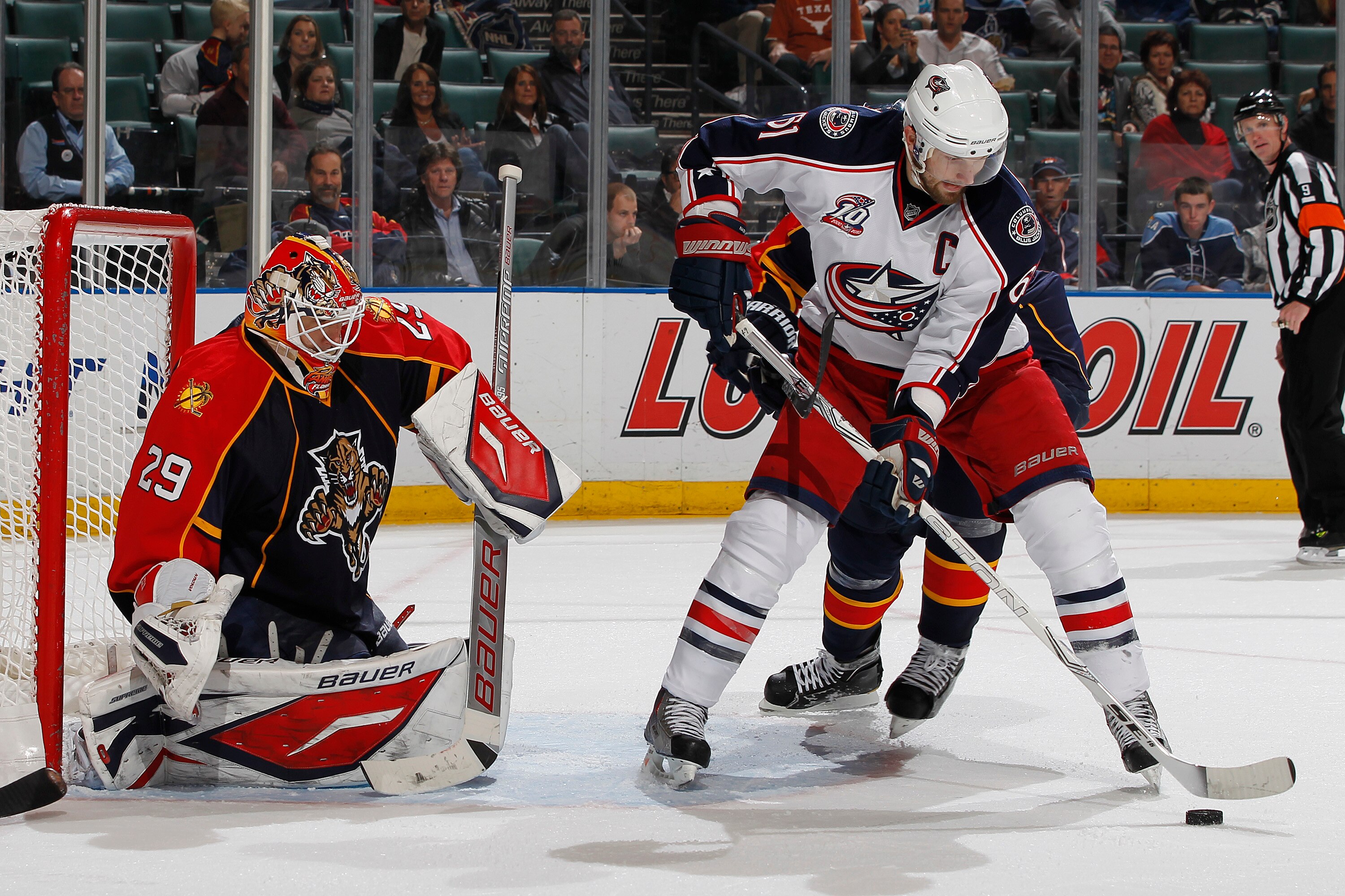 SUNRISE, FL - JANUARY 19: Goaltender Tomas Vokoun #29 of the Florida Panthers stops a shot by Rick Nash #61 of the Columbus Blue Jackets on January 19, 2011 at the BankAtlantic Center in Sunrise, Florida. (Photo by Joel Auerbach/Getty Images)