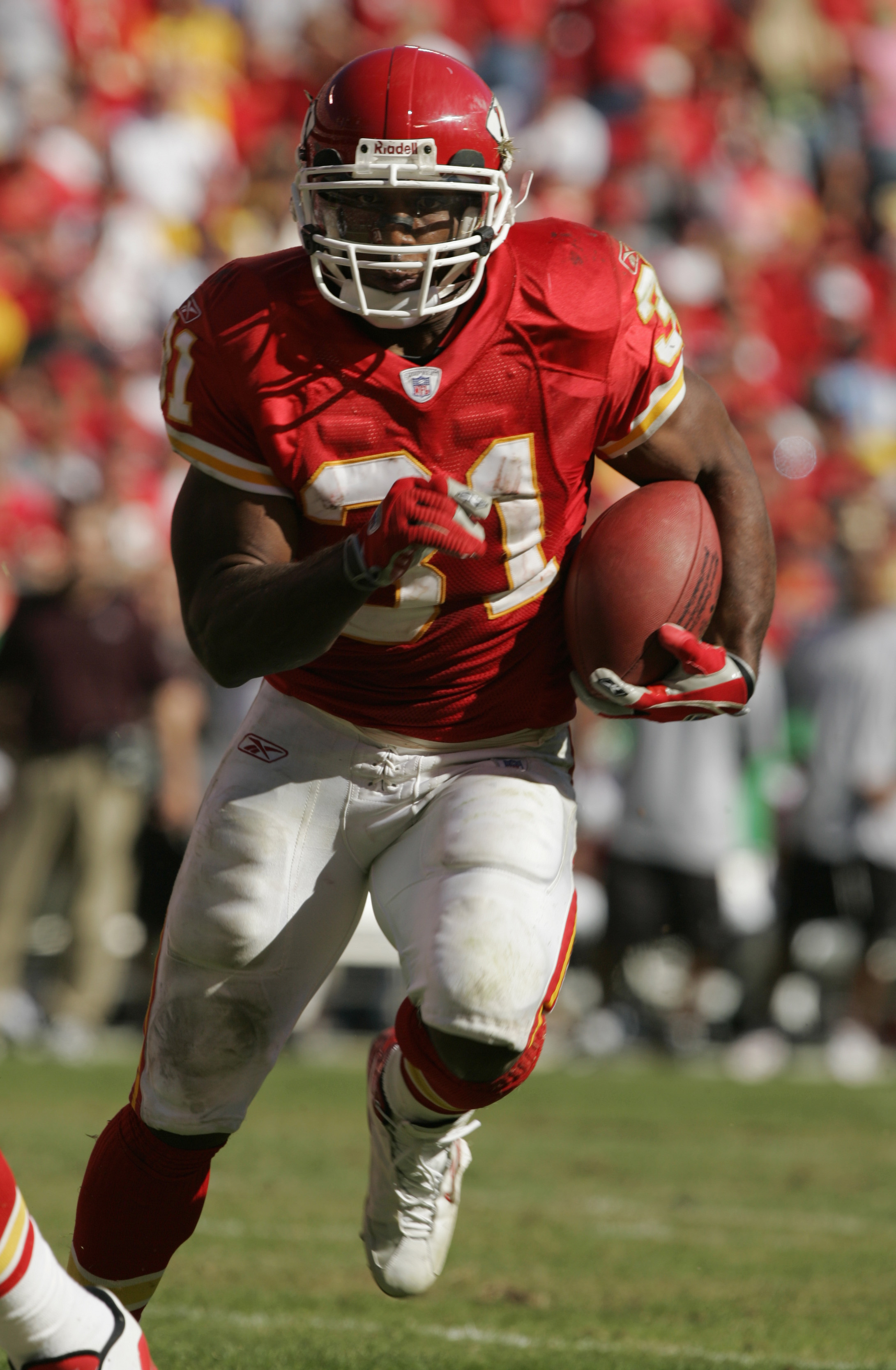 2005 THROWBACK THREADS PRIEST HOLMES PLAYER TIMELINES #20 CHIEFS