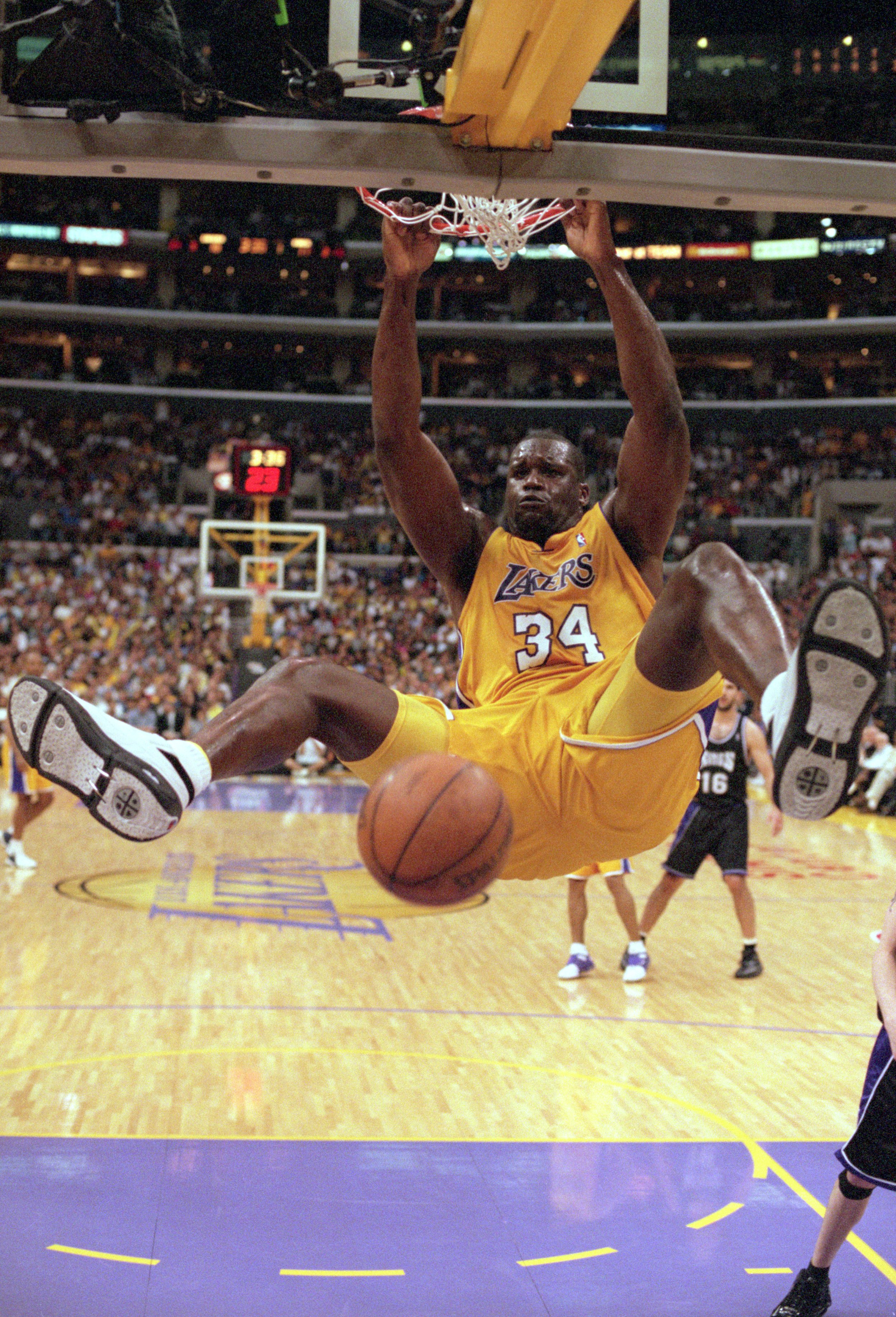 8 May 2001:  Shaquille O''Neal #34 of the Los Angeles Lakers makes a slam dunk during round two of the NBA Western Conference Playoff Game against the Sacramento Kings at the STAPLES Center in Los Angeles, California. The Lakers defeated the Kings 96-90.