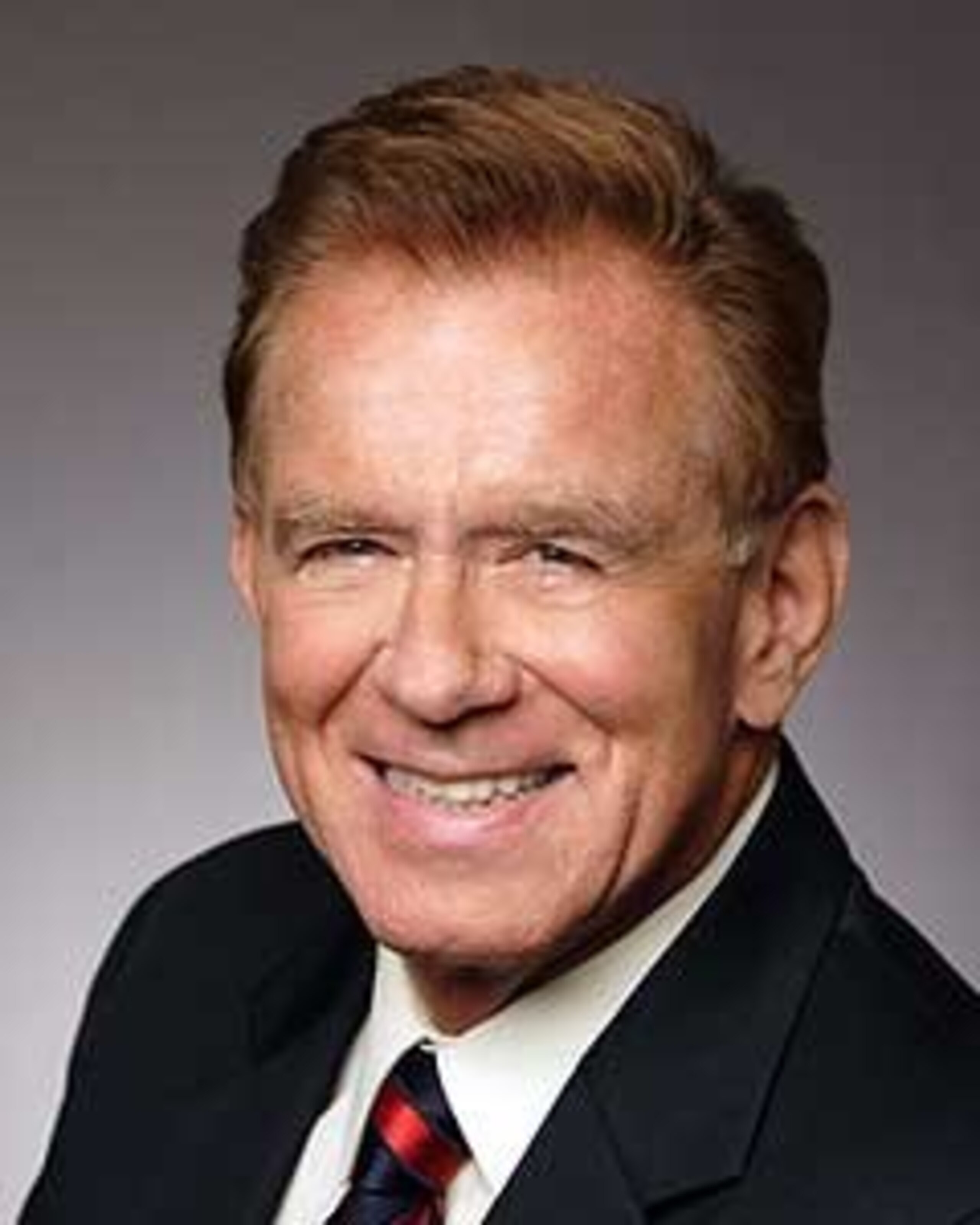 Beware the presence of Tim McCarver should you ever be hauled into an interrogation facility. When he tells you that "hits are better than outs" you will admit to the Kennedy assassination.