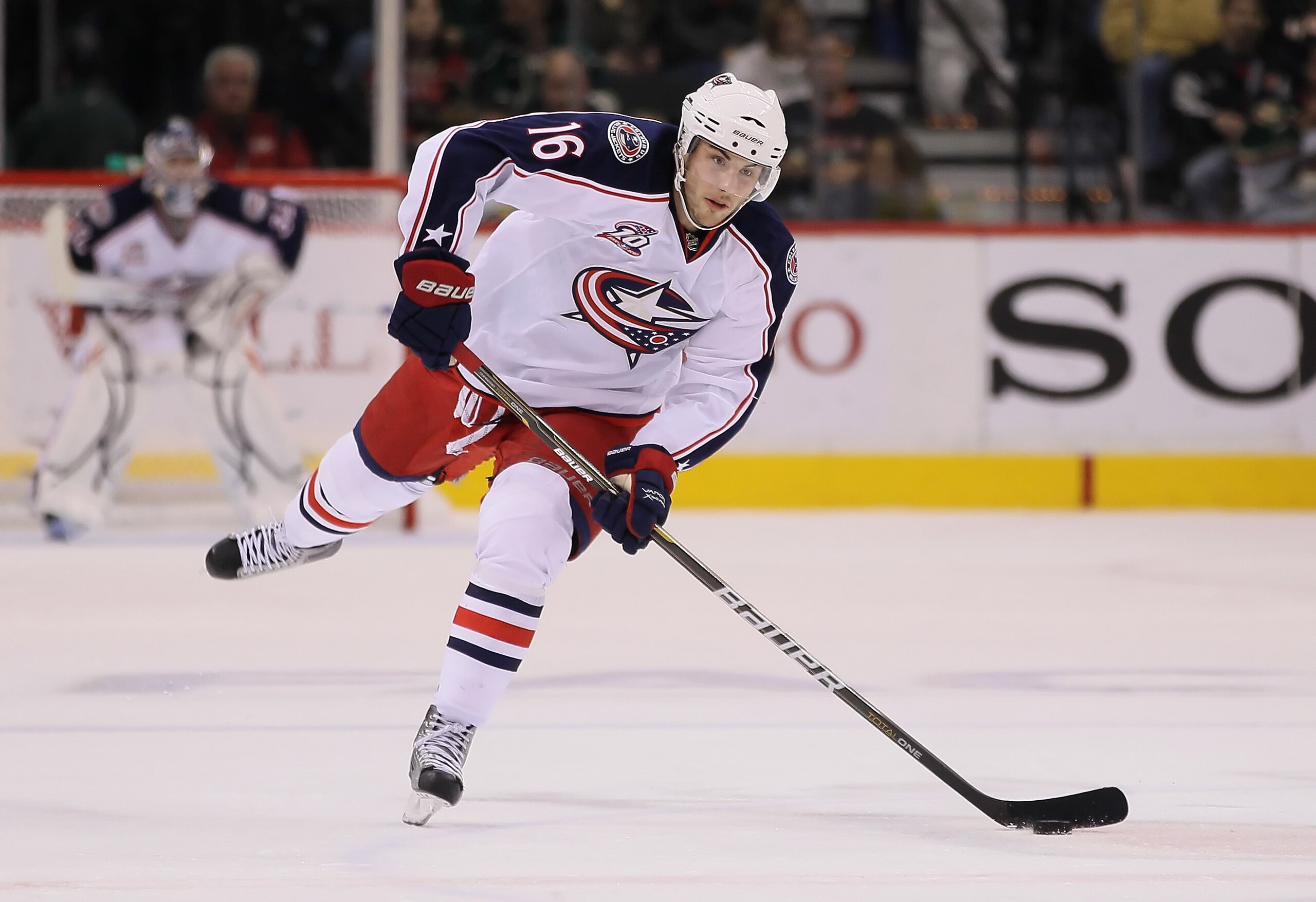 ST PAUL, MN - OCTOBER 16:  Derick Brassard #16 of the Columbus Blue Jackets skates against the Minnesota Wild at Xcel Energy Center on October 16, 2010 in St Paul, Minnesota.  (Photo by Jeff Gross/Getty Images)