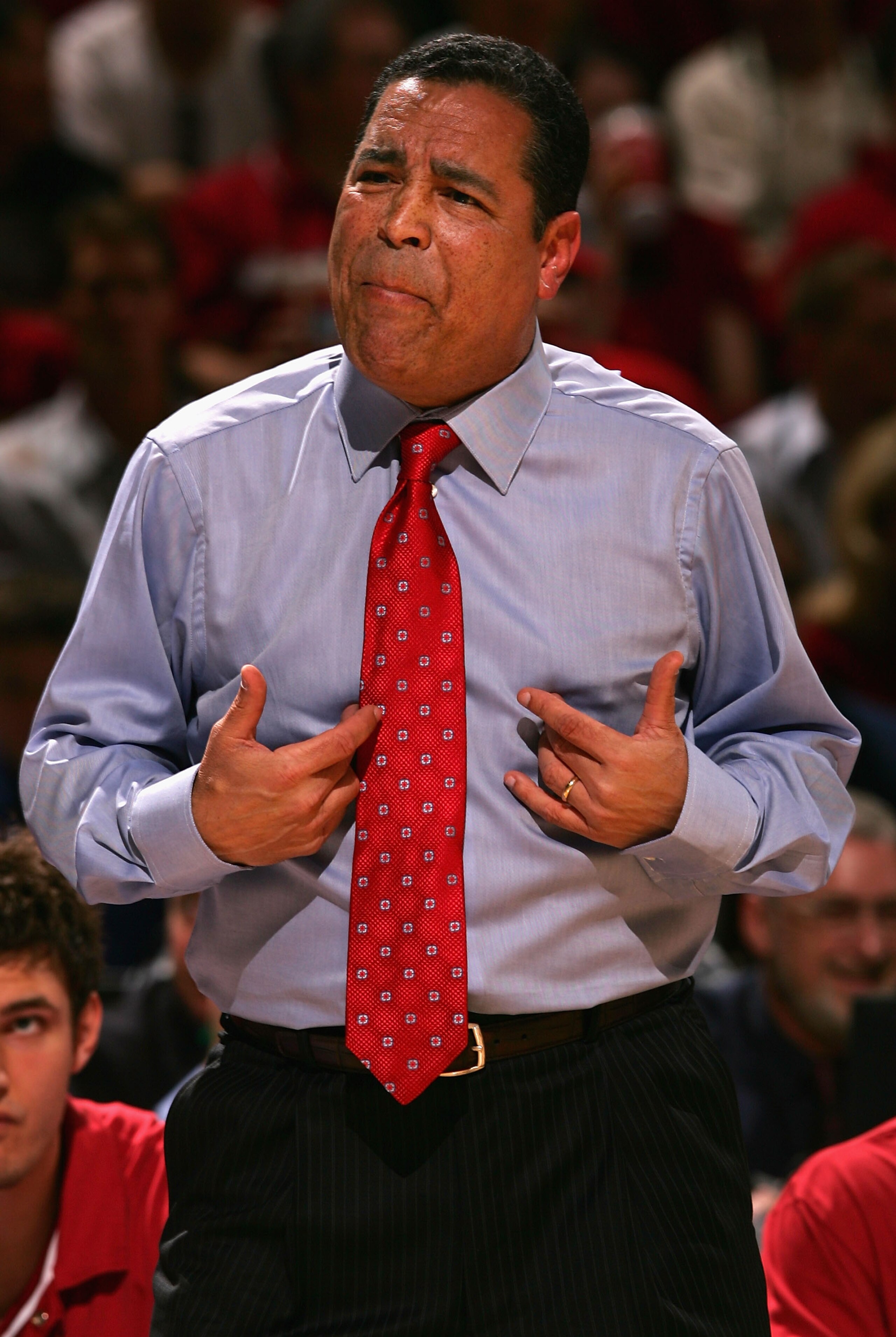 SACRAMENTO, CA - MARCH 15:  Head coach Kelvin Sampson of the Indiana Hoosiers reacts against the Gonzaga Bulldogs during round one of the NCAA Men's Basketball Tournament at Arco Arena on March 15, 2007 in Sacramento, California.    (Photo by Jed Jacobsoh