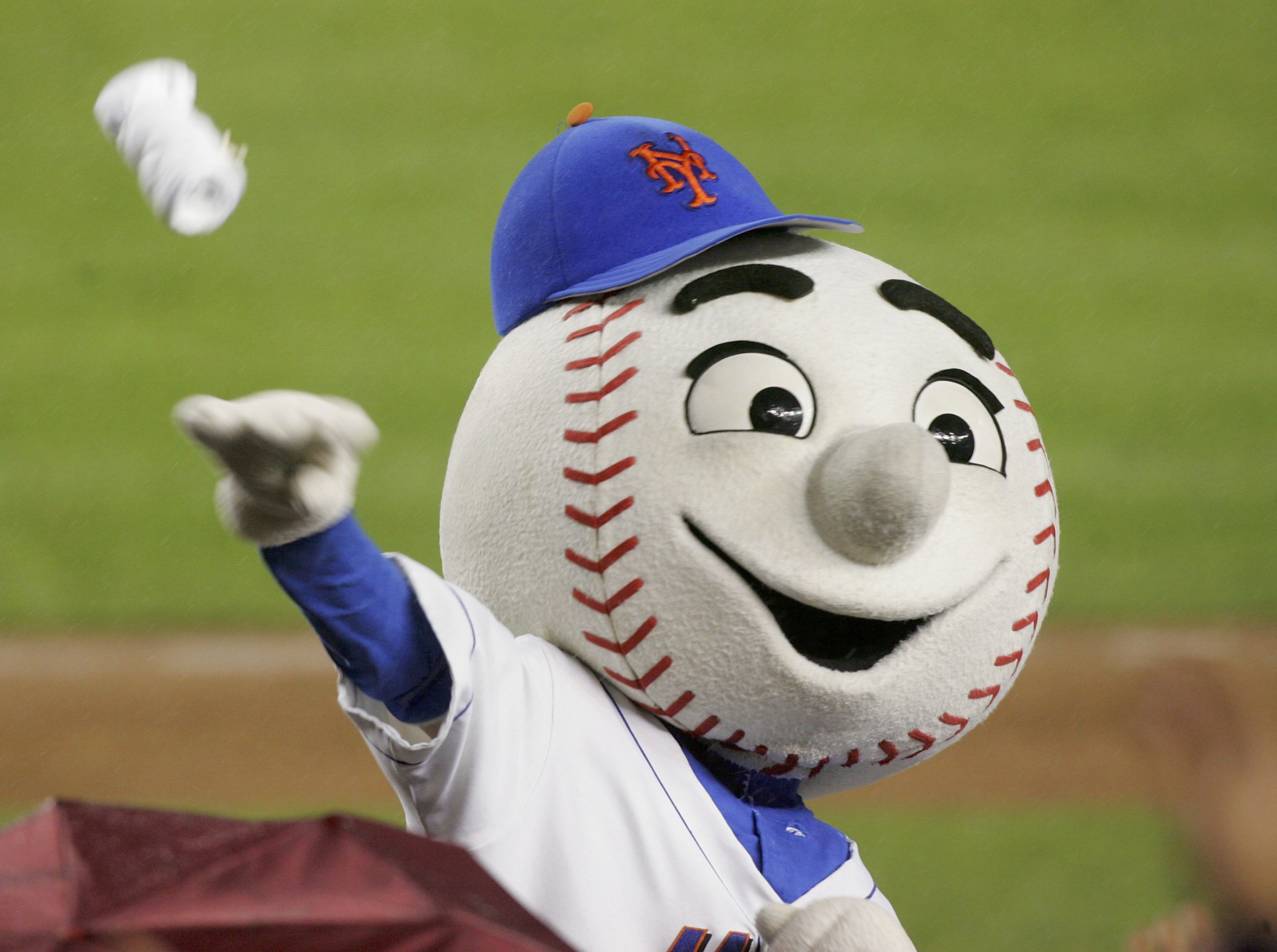 Mr met 2. Маскот Нью Йорк Метс. Miiy Бейсбол Маскот. Мистер мет. Mets Mascot first.