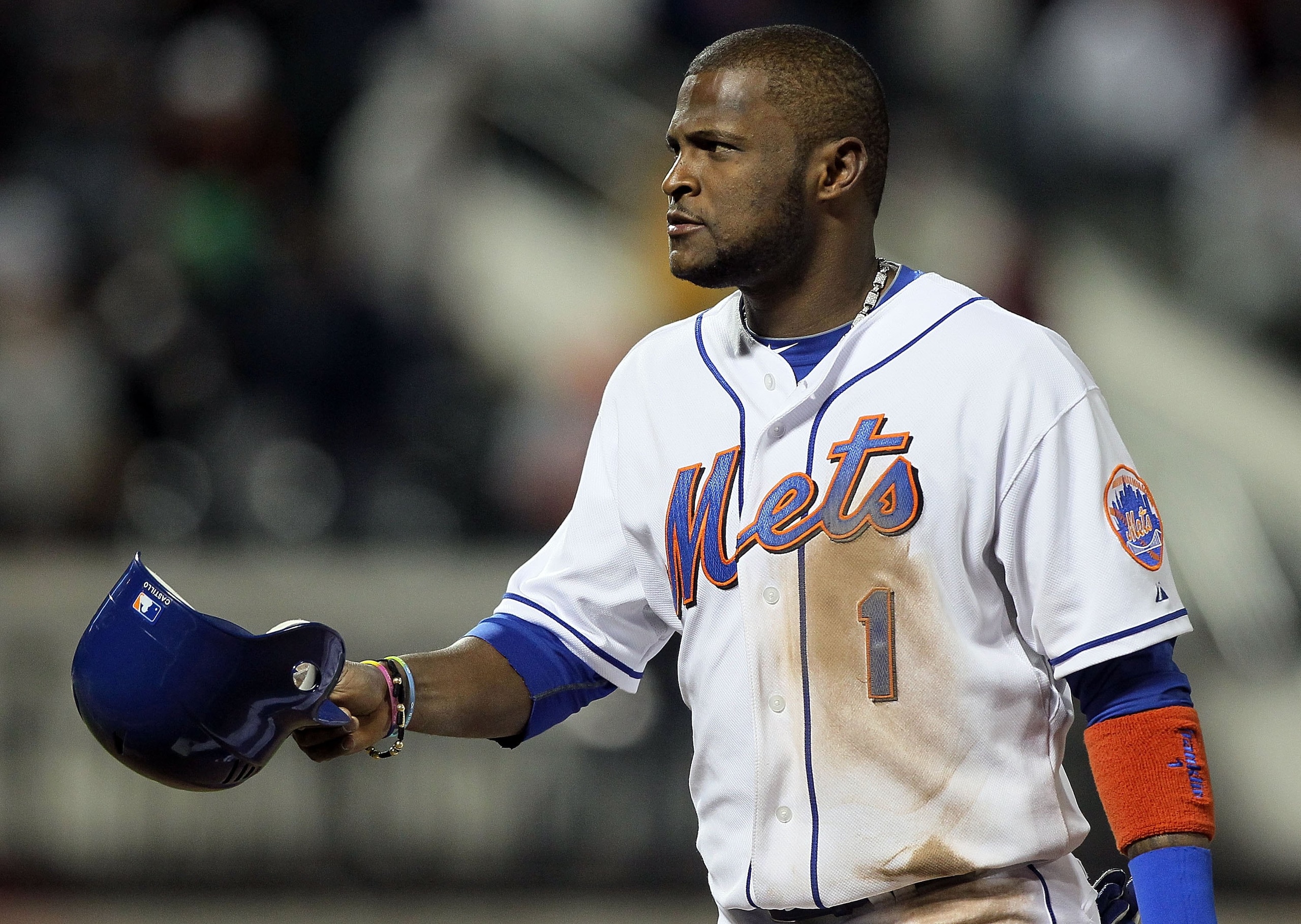 NEW YORK - MAY 10:  Luis Castillo #1 of the New York Mets looks on against the Washington Nationals on May 10, 2010 at Citi Field in the Flushing neighborhood of the Queens borough of New York City.  (Photo by Jim McIsaac/Getty Images)