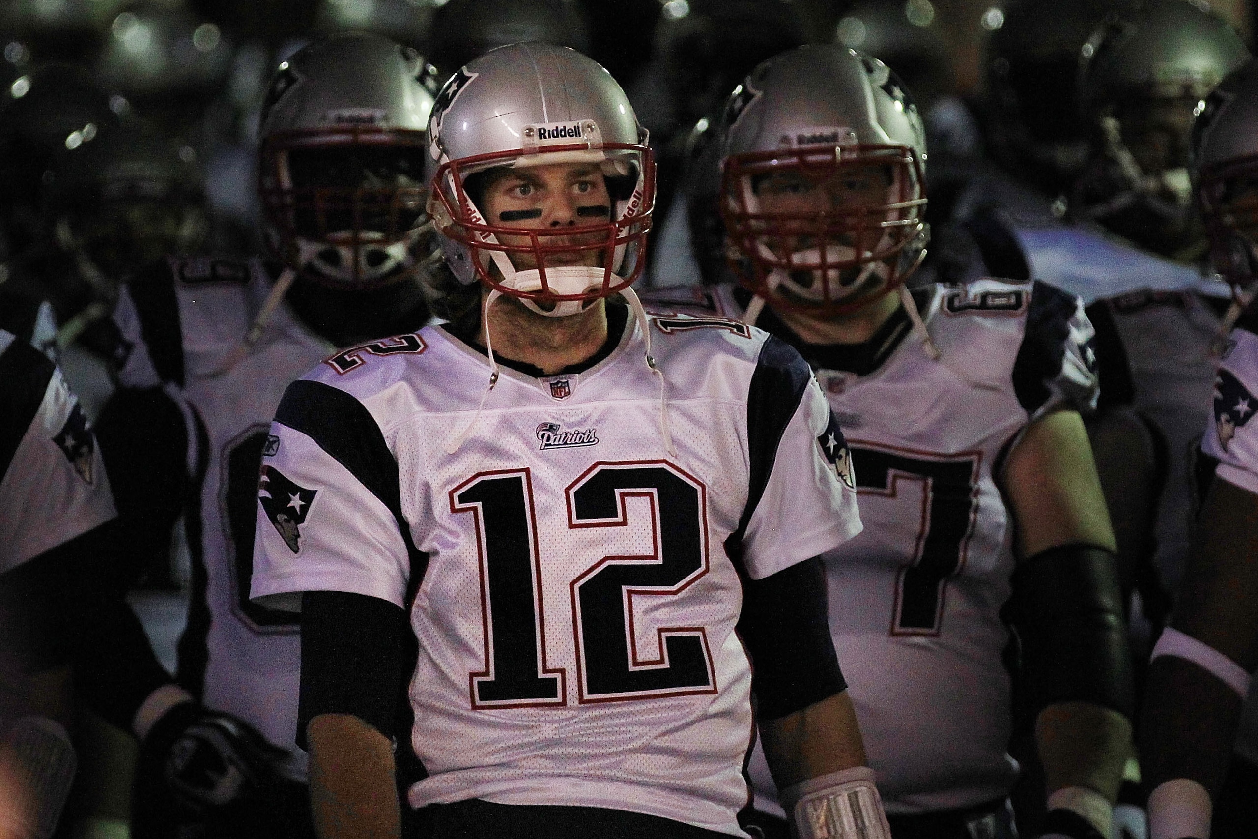 PITTSBURGH - NOVEMBER 14:  Tom Brady #12 of the New England Patriots waits in the tunnel to lead his team onto the field against the Pittsburgh Steelers on November 14, 2010 at Heinz Field in Pittsburgh, Pennsylvania.  (Photo by Chris McGrath/Getty Images