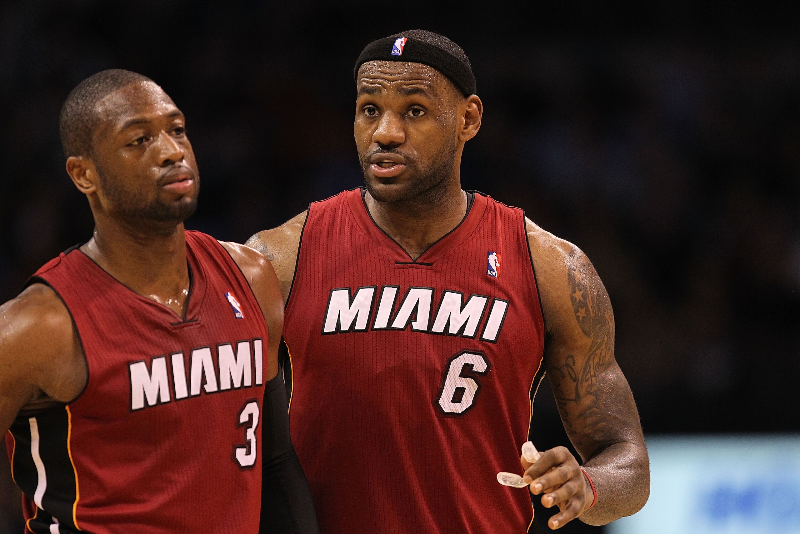OKLAHOMA CITY, OK - JANUARY 30: Forward LeBron James #6 and Dwyane Wade #3 of the Miami Heat during play against the Oklahoma City Thunder at Ford Center on January 30, 2011 in Oklahoma City, Oklahoma. NOTE TO USER: User expressly acknowledges and agree OKLAHOMA CITY, OK - JANUARY 30: Forward LeBron James #6 and Dwyane Wade #3 of the Miami Heat during play against the Oklahoma City Thunder at Ford Center on January 30, 2011 in Oklahoma City, Oklahoma. NOTE TO USER: User expressly acknowledges and agree