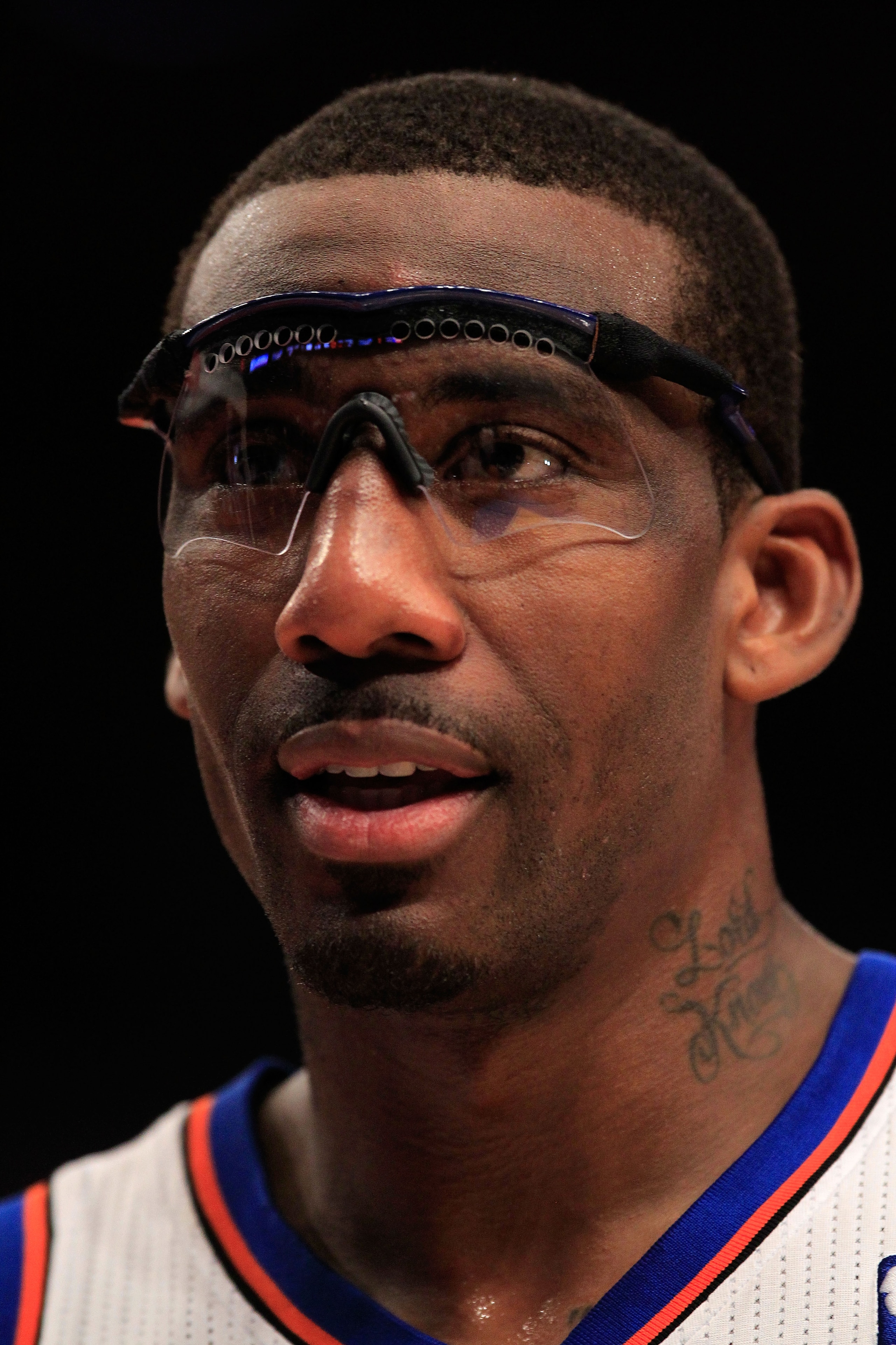 NEW YORK, NY - JANUARY 24: Amar'e Stoudemire #11 of the New York Knicks on court against the Washington Wizards at Madison Square Garden on January 24, 2011 in New York City. NOTE TO USER: User expressly acknowledges and agrees that, by downloading and/o NEW YORK, NY - JANUARY 24: Amar'e Stoudemire #11 of the New York Knicks on court against the Washington Wizards at Madison Square Garden on January 24, 2011 in New York City. NOTE TO USER: User expressly acknowledges and agrees that, by downloading and/o