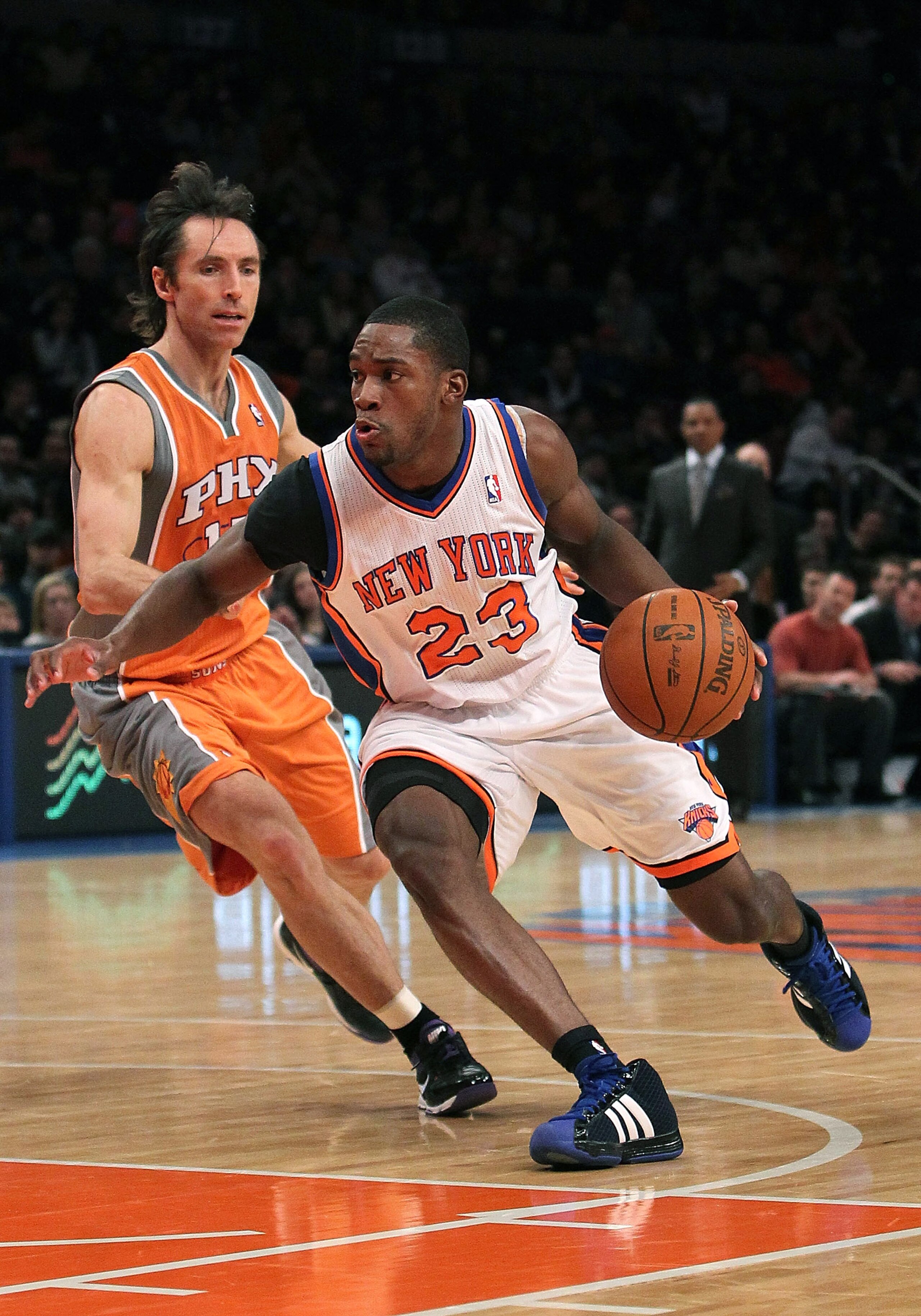 NEW YORK, NY - JANUARY 17: Toney Douglas #23 of the New York Knicks drives to the basket past Steve Nash #13 of the Phoenix Suns at Madison Square Garden on January 17, 2011 in New York City. NOTE TO USER: User expressly acknowledges and agrees that, by d NEW YORK, NY - JANUARY 17: Toney Douglas #23 of the New York Knicks drives to the basket past Steve Nash #13 of the Phoenix Suns at Madison Square Garden on January 17, 2011 in New York City. NOTE TO USER: User expressly acknowledges and agrees that, by d