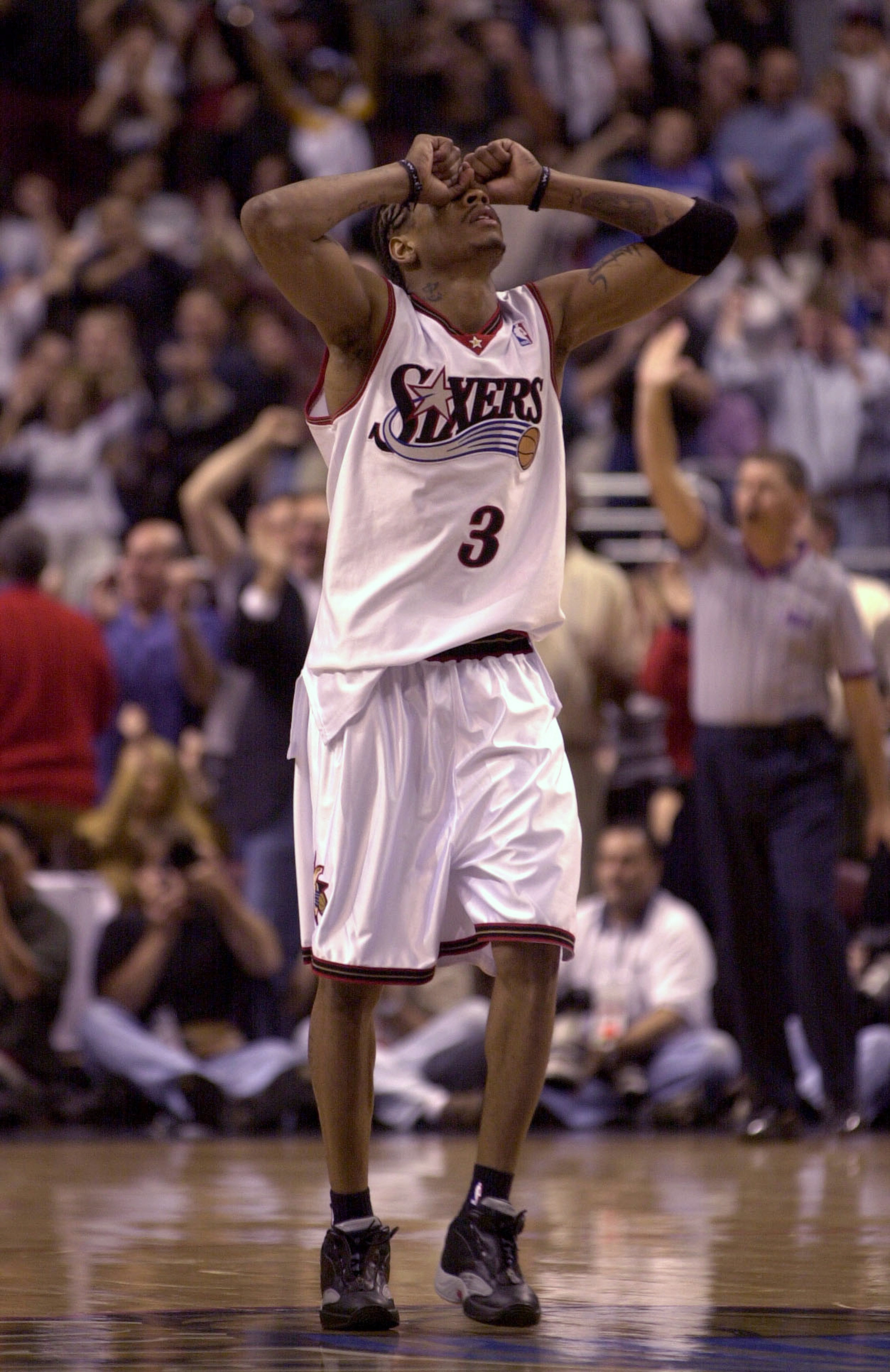 30 May 2001:  Allen Iverson #3 of the Philadelphia 76ers celebrates after the 76ers went up 74-70 in the fourth quarter of game 5 of the Eastern Conference Finals against the Milwaukee Bucks at the First Union Center in Philadelphia, Pennsylvania. The 76e