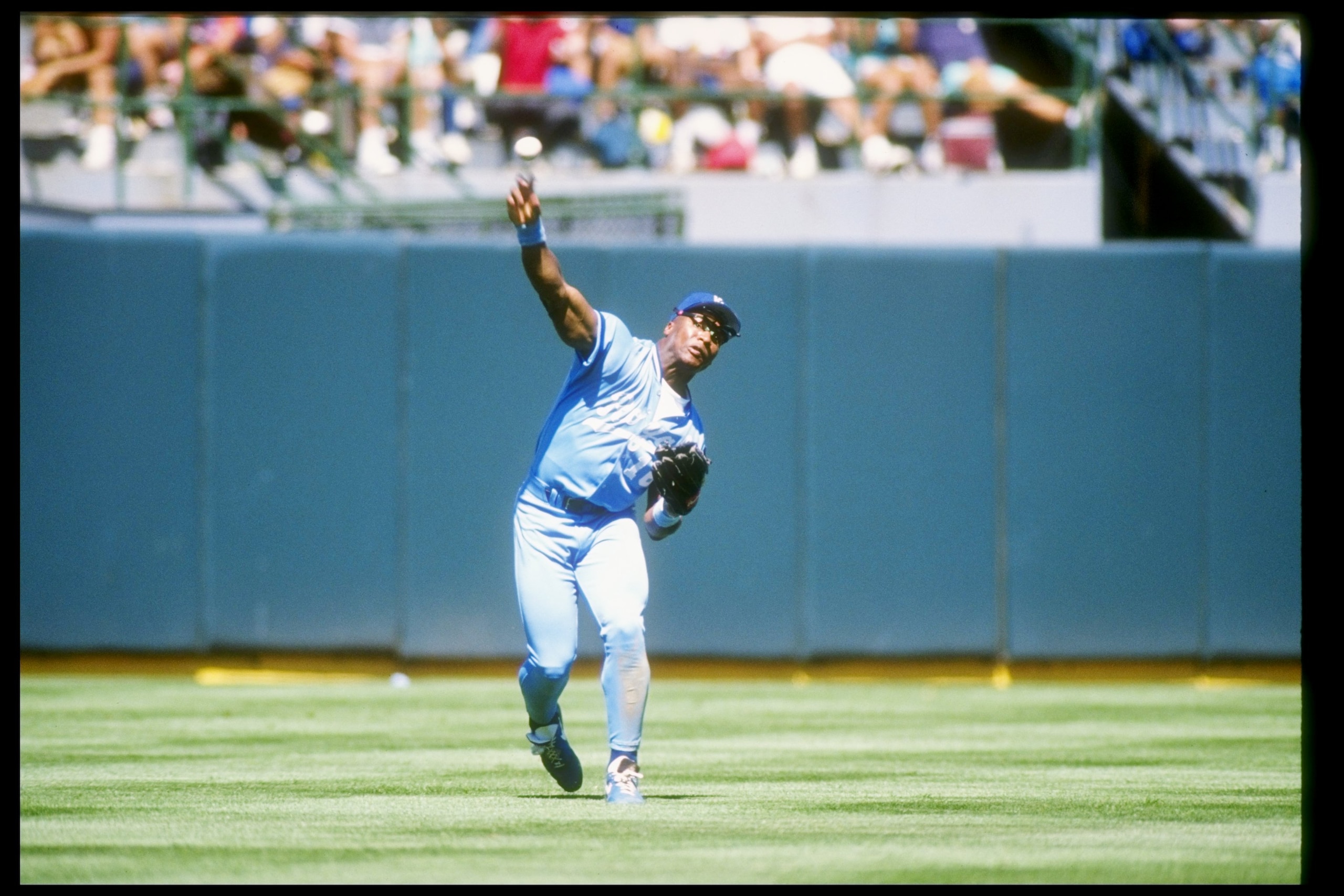 1990:  Bo Jackson of the Kansas City Royals in action during a game at Royals Stadium in Kansas City, Missouri.  Mandatory Credit: Otto Greule  /Allsport