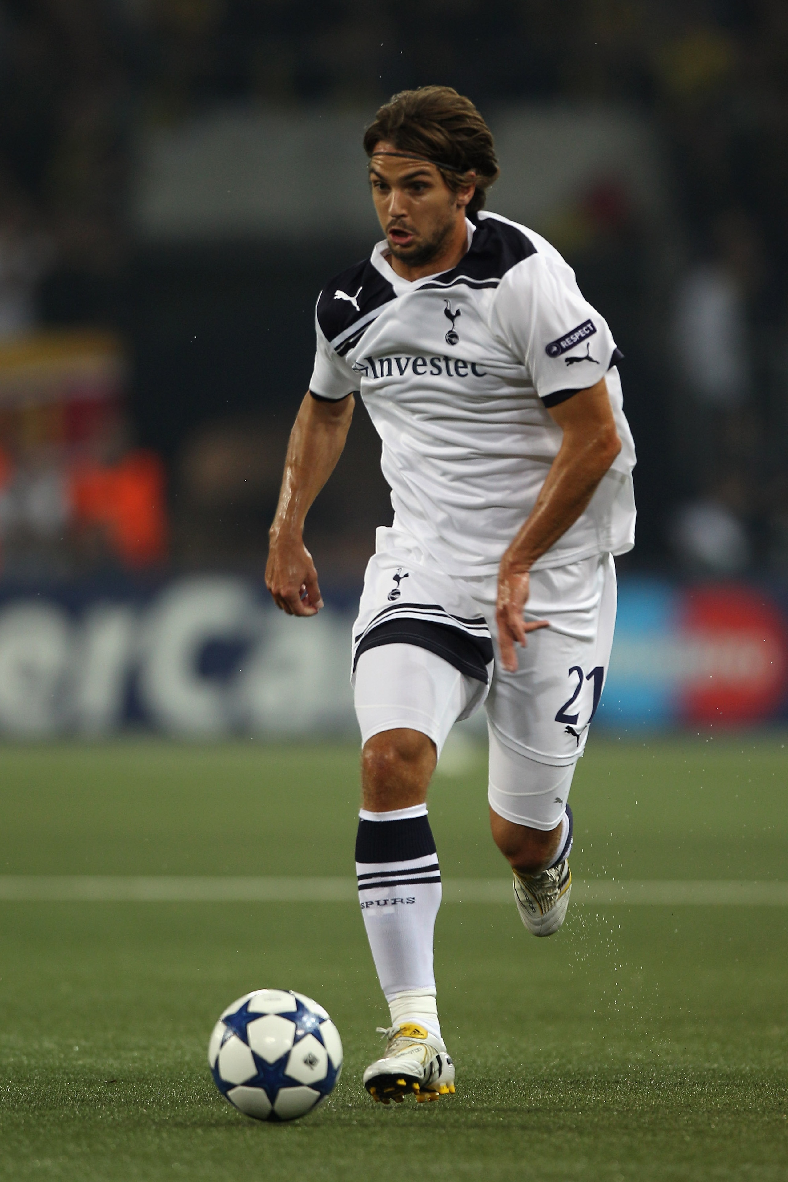 BERNE, SWITZERLAND - AUGUST 17: Niko Kranjcar of Tottenham during the UEFA Champions League Play-Off first leg match between BSC Young Boys and Tottenham Hotspur at the Stade de Suisse on August 17, 2010 in Berne, Switzerland. (Photo by Michael Steele/Ge BERNE, SWITZERLAND - AUGUST 17: Niko Kranjcar of Tottenham during the UEFA Champions League Play-Off first leg match between BSC Young Boys and Tottenham Hotspur at the Stade de Suisse on August 17, 2010 in Berne, Switzerland. (Photo by Michael Steele/Ge