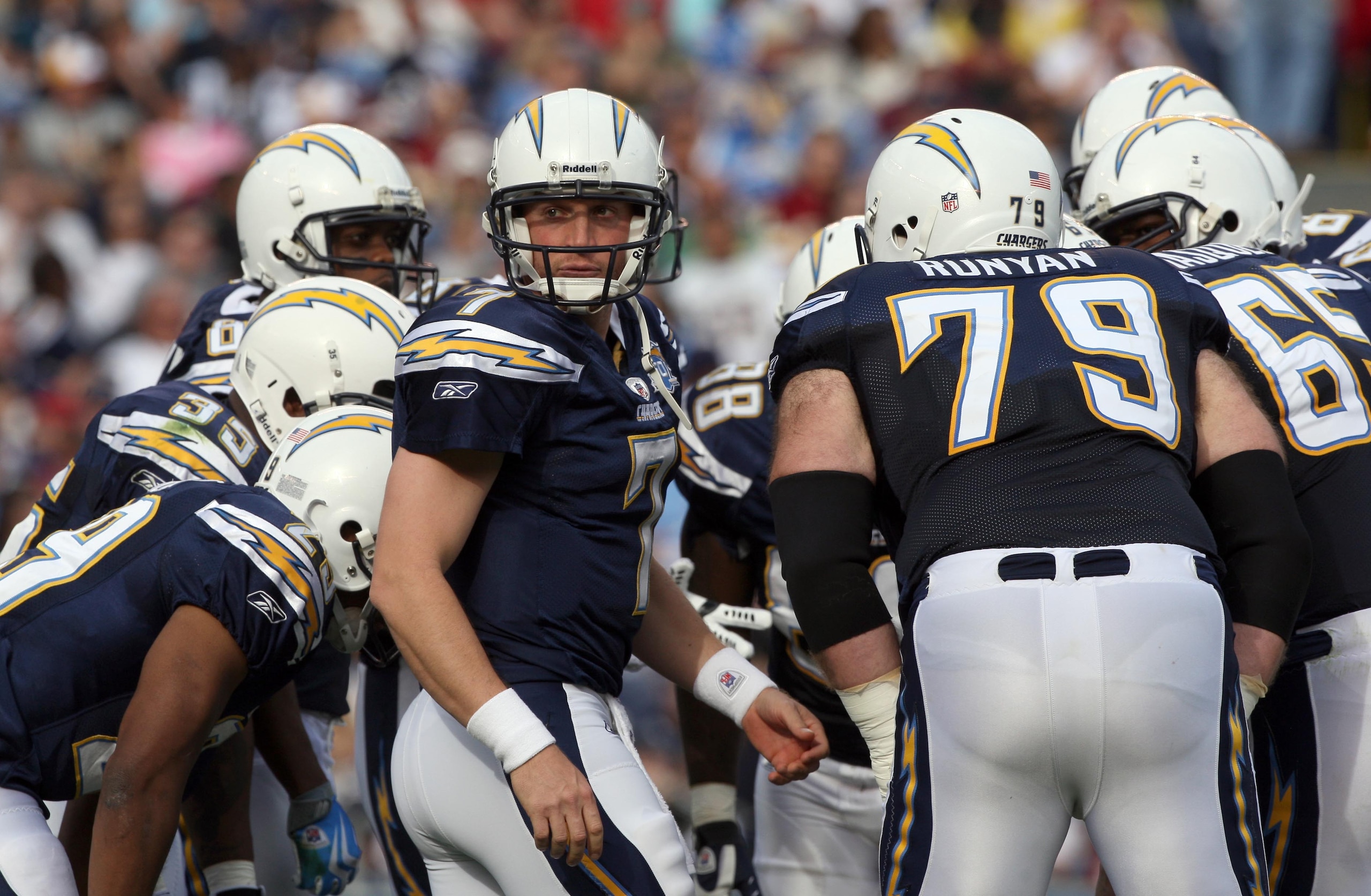 SAN DIEGO, CA - JANUARY 3:  Back-up Quarterback Billy Volek #7 of the San Diego Chargers looks on from the huddle against the Washington Redskins on January 3, 2010 at Quolcomm Stadium in San Diego, California. (Photo by Donald Miralle/Getty Images)