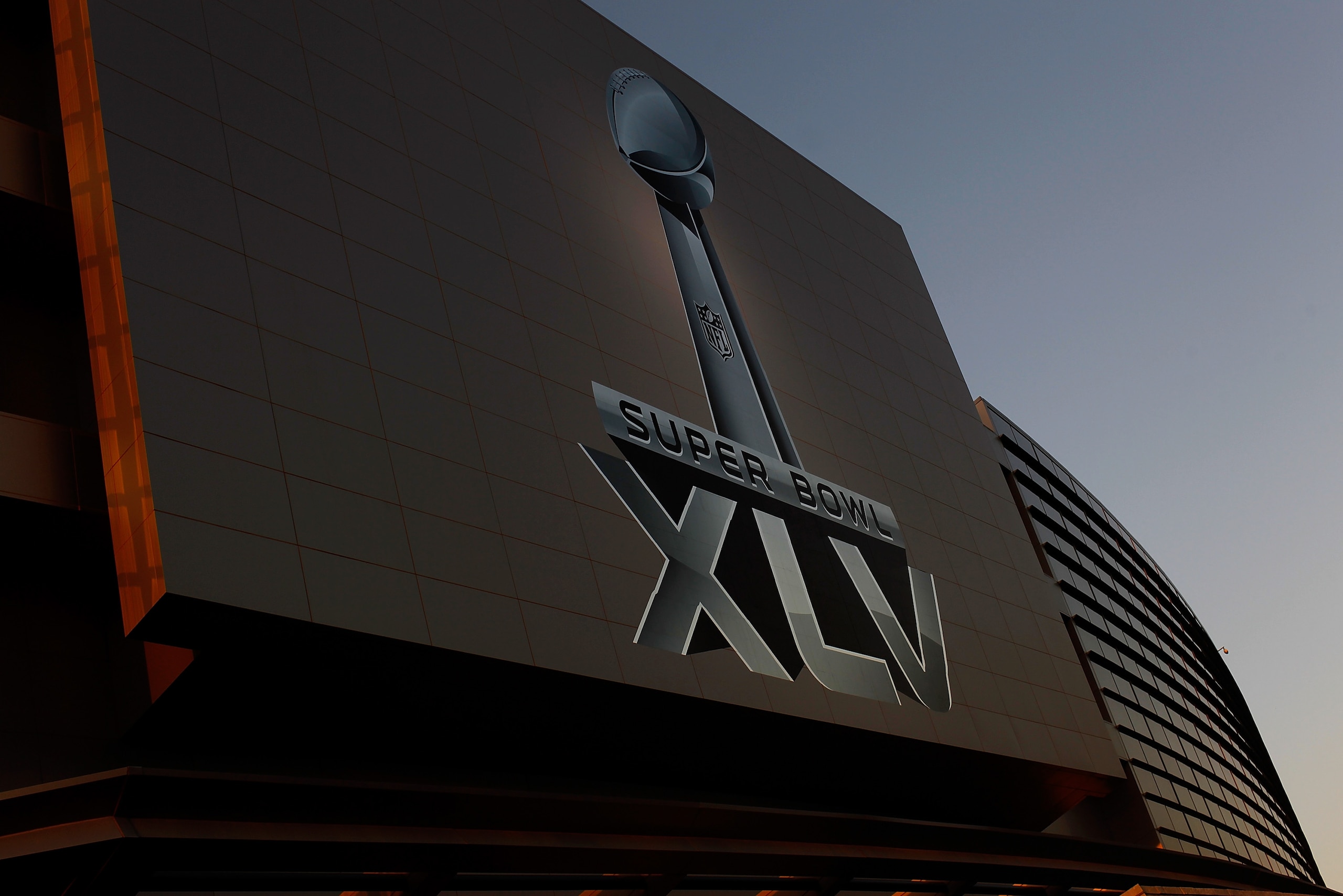 ARLINGTON, TX - JANUARY 30:  The logo for Super Bowl XLV outside of Cowboys Stadium on January 30, 2011 in Arlington, Texas. Cowboys Stadium will host Super Bowl XLV on February 6, 2011 between the Pittsburgh Steelers and the Green Bay Packers in Arlingto