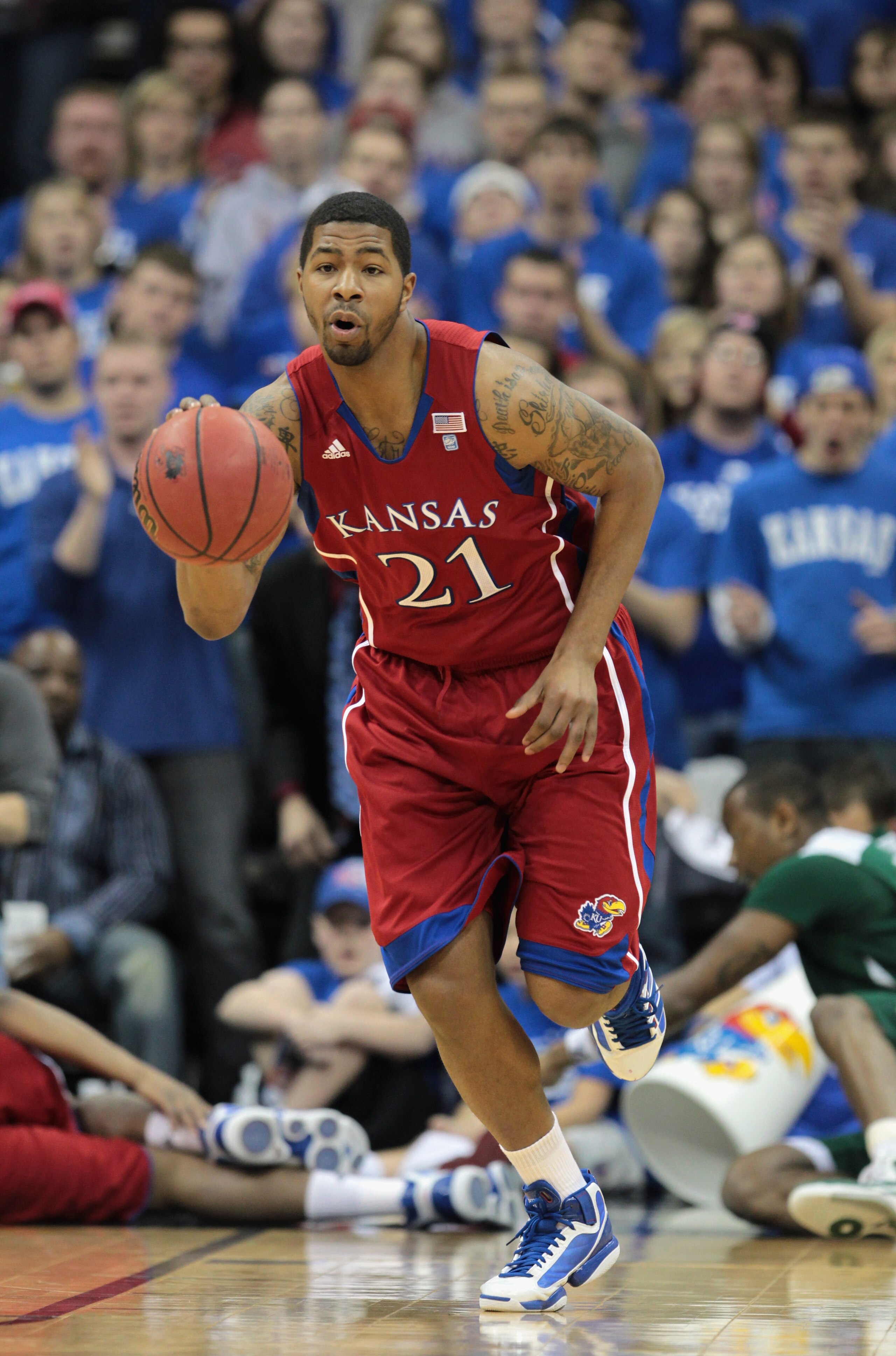 KANSAS CITY, MO - DECEMBER 11:  Markieff Morris #21 of the Kansas Jayhawks in action during the game against the Colorado State Rams on December 11, 2010 at the Sprint Center in Kansas City, Missouri.  (Photo by Jamie Squire/Getty Images)
