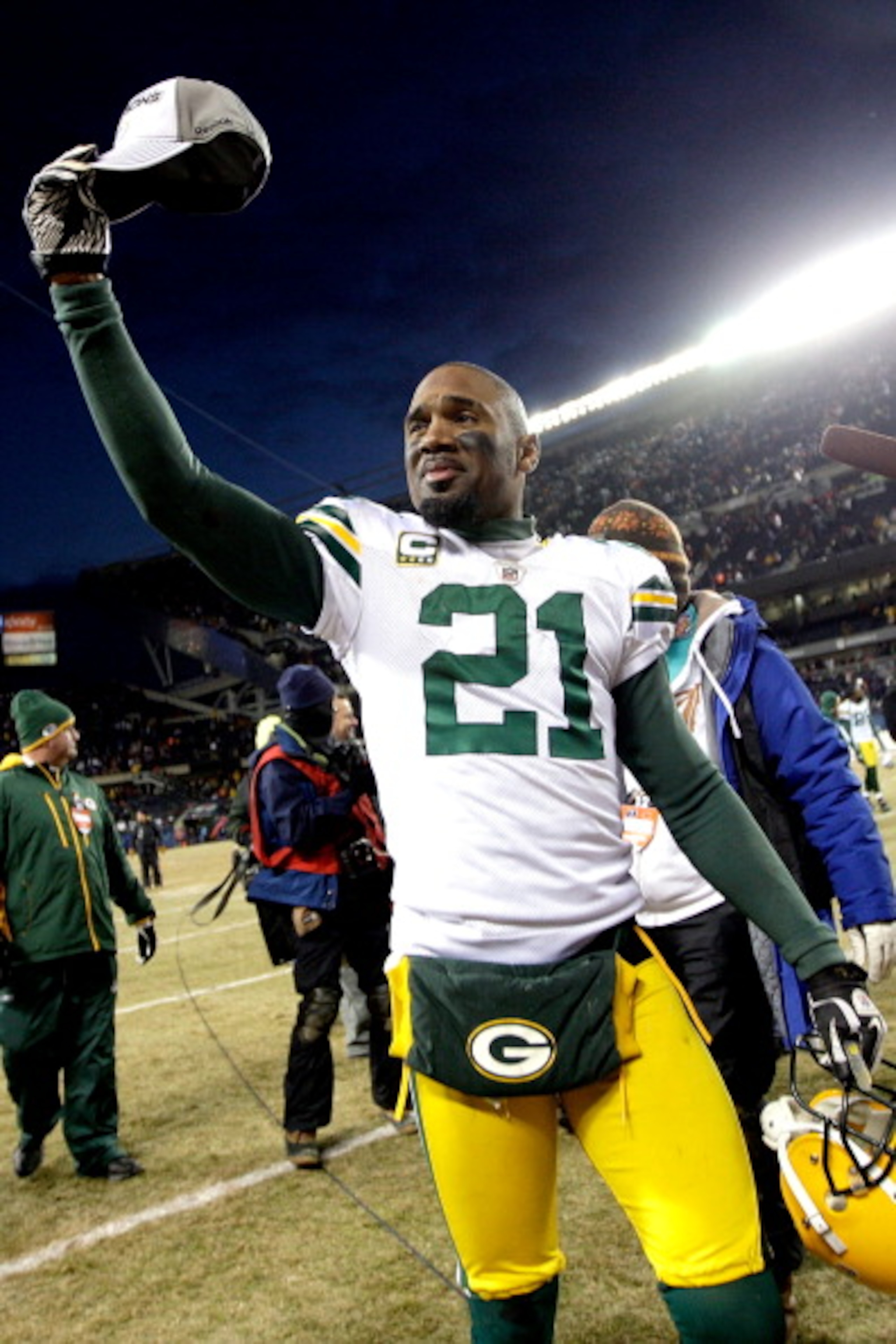 CHICAGO, IL - JANUARY 23: Charles Woodson #21 of the Green Bay Packers reacts after the Packers 21-14 victory against the Chicago Bears in the NFC Championship Game at Soldier Field on January 23, 2011 in Chicago, Illinois. (Photo by Jamie Squire/Getty CHICAGO, IL - JANUARY 23: Charles Woodson #21 of the Green Bay Packers reacts after the Packers 21-14 victory against the Chicago Bears in the NFC Championship Game at Soldier Field on January 23, 2011 in Chicago, Illinois. (Photo by Jamie Squire/Getty