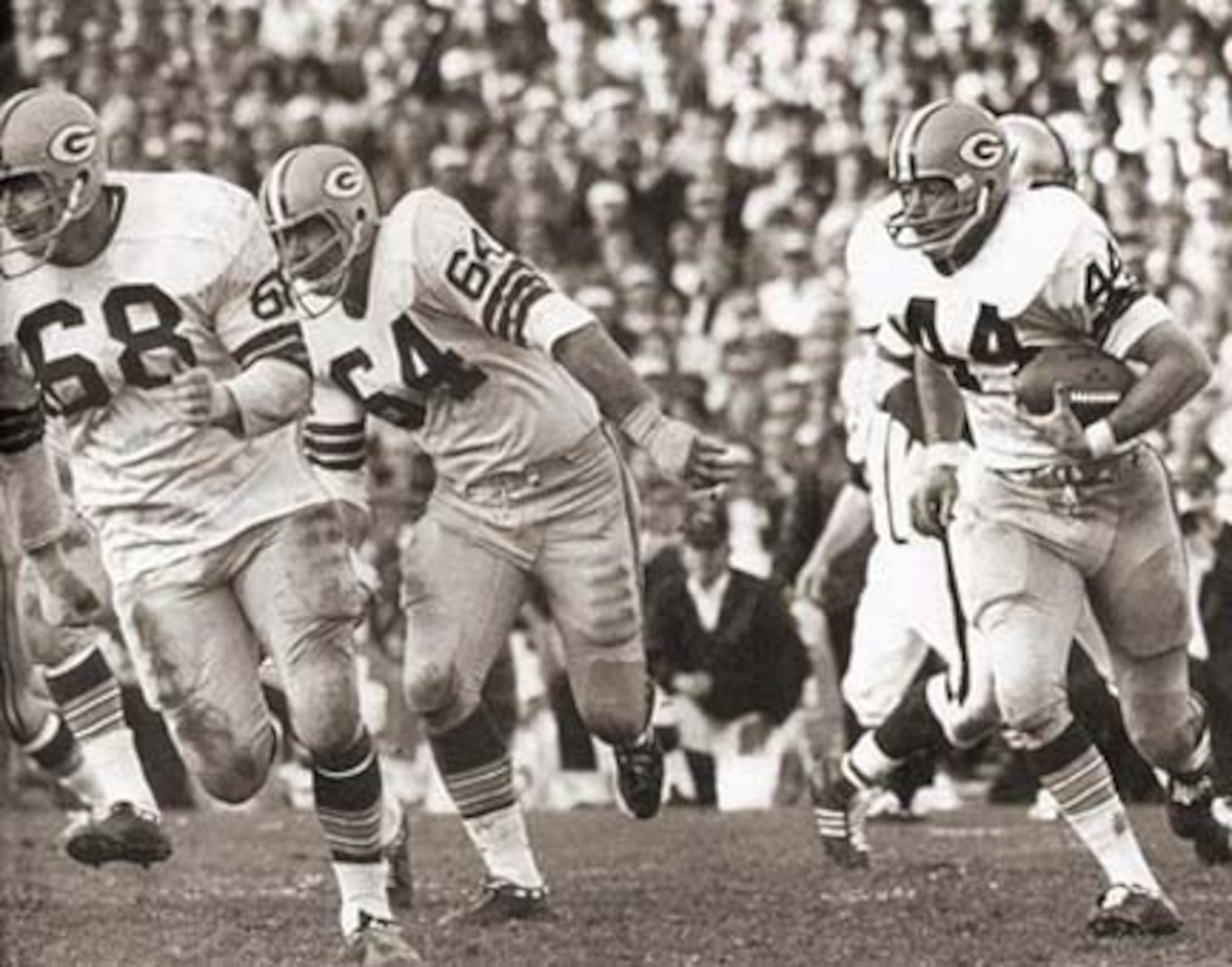 Texas Tech's Donny Anderson Runs the Ball for the Packers in Super Bowl II Texas Tech's Donny Anderson Runs the Ball for the Packers in Super Bowl II