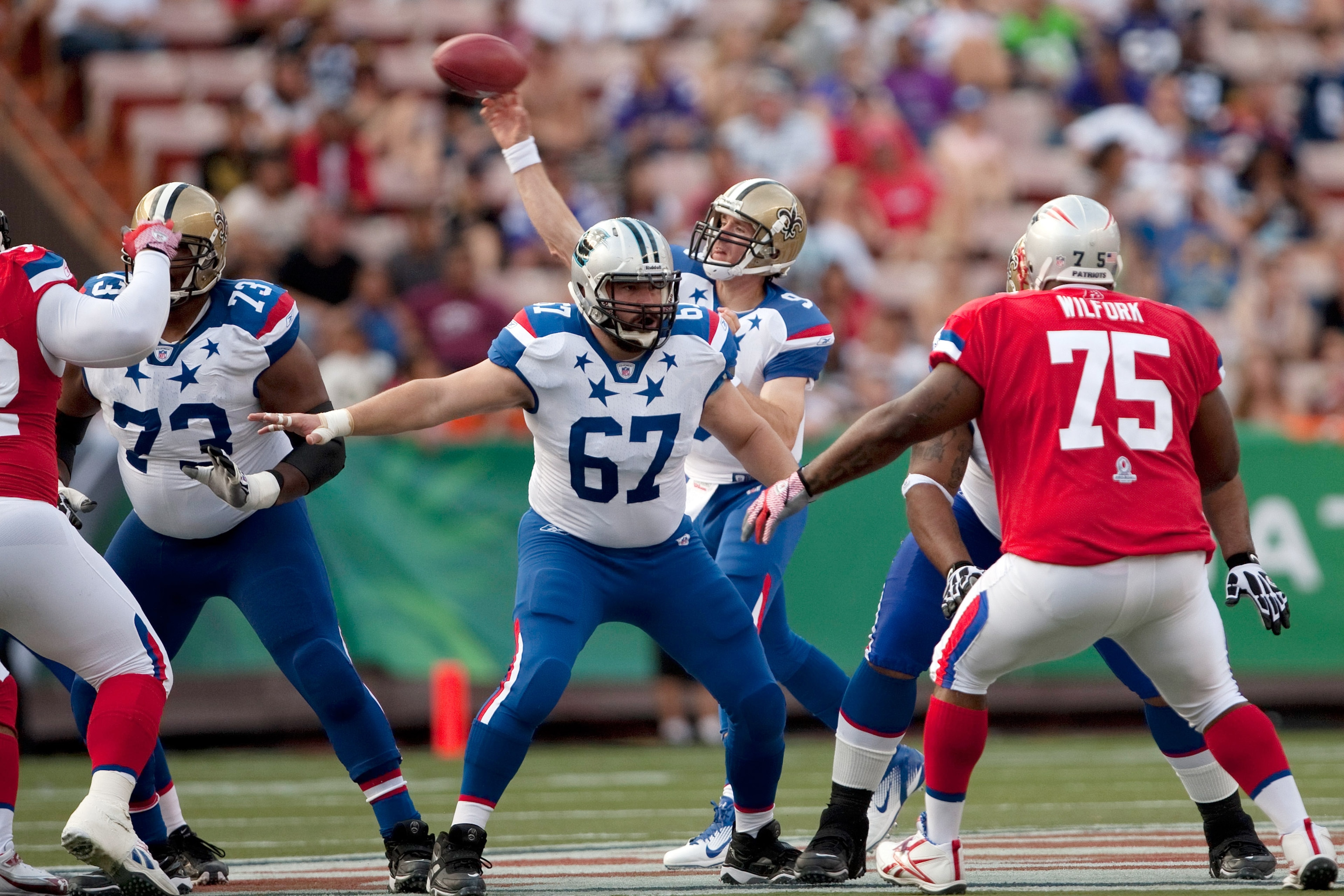 HONOLULU - JANUARY 30:  Drew Brees #9 of the New Orleans Saints passes downfield against the American Football Conference (AFC) during the 2011 NFL Pro Bowl at Aloha Stadium on January 30, 2011 in Honolulu, Hawaii.  (Photo by Kent Nishimura/Getty Images)