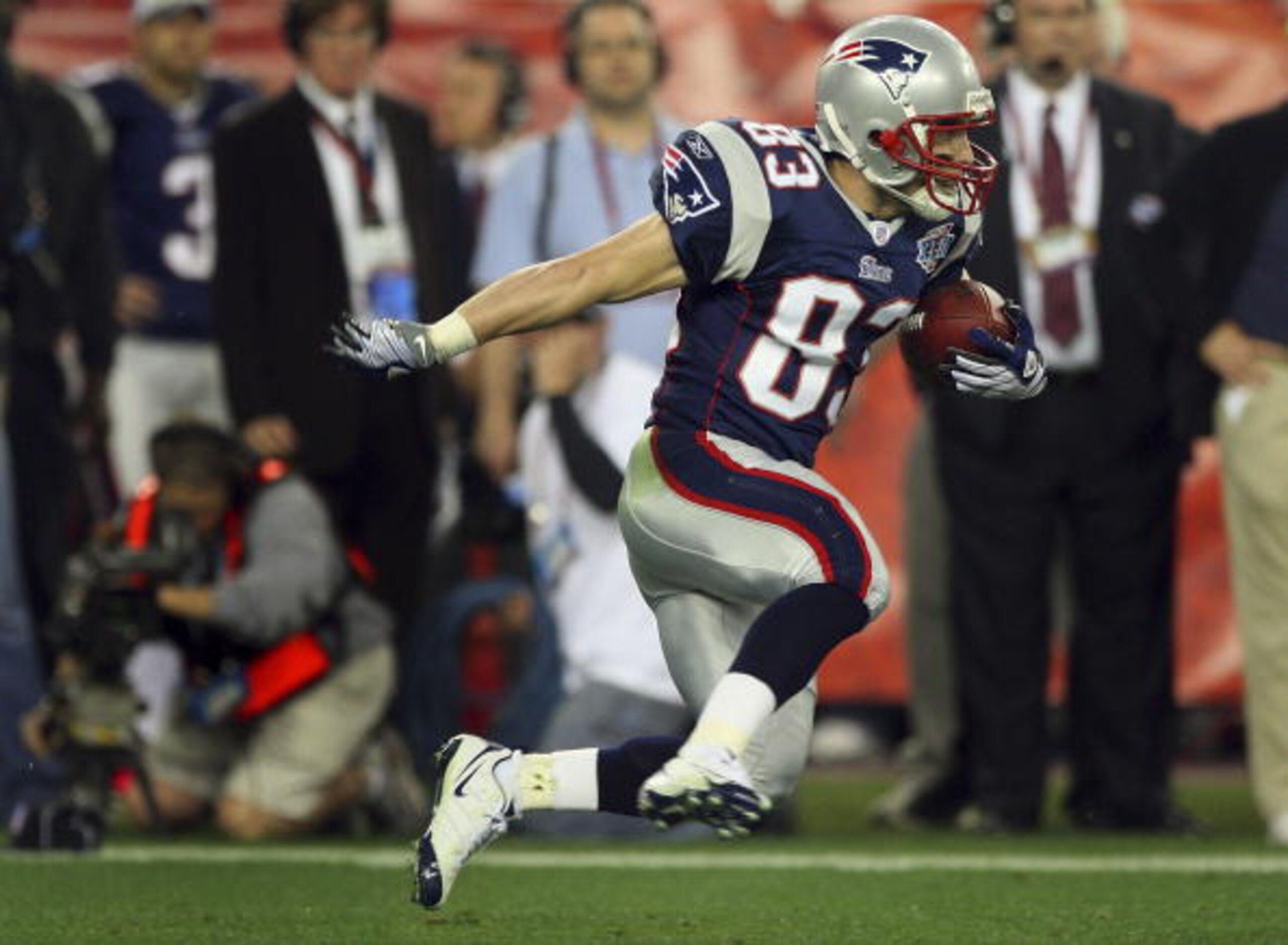 GLENDALE, AZ - FEBRUARY 03: Wes Welker #83 of the New England Patriots runs for a first down against the New York Giants during Super Bowl XLII on February 3, 2008 at the University of Phoenix Stadium in Glendale, Arizona. The Giants won 17-14. (Photo b GLENDALE, AZ - FEBRUARY 03: Wes Welker #83 of the New England Patriots runs for a first down against the New York Giants during Super Bowl XLII on February 3, 2008 at the University of Phoenix Stadium in Glendale, Arizona. The Giants won 17-14. (Photo b