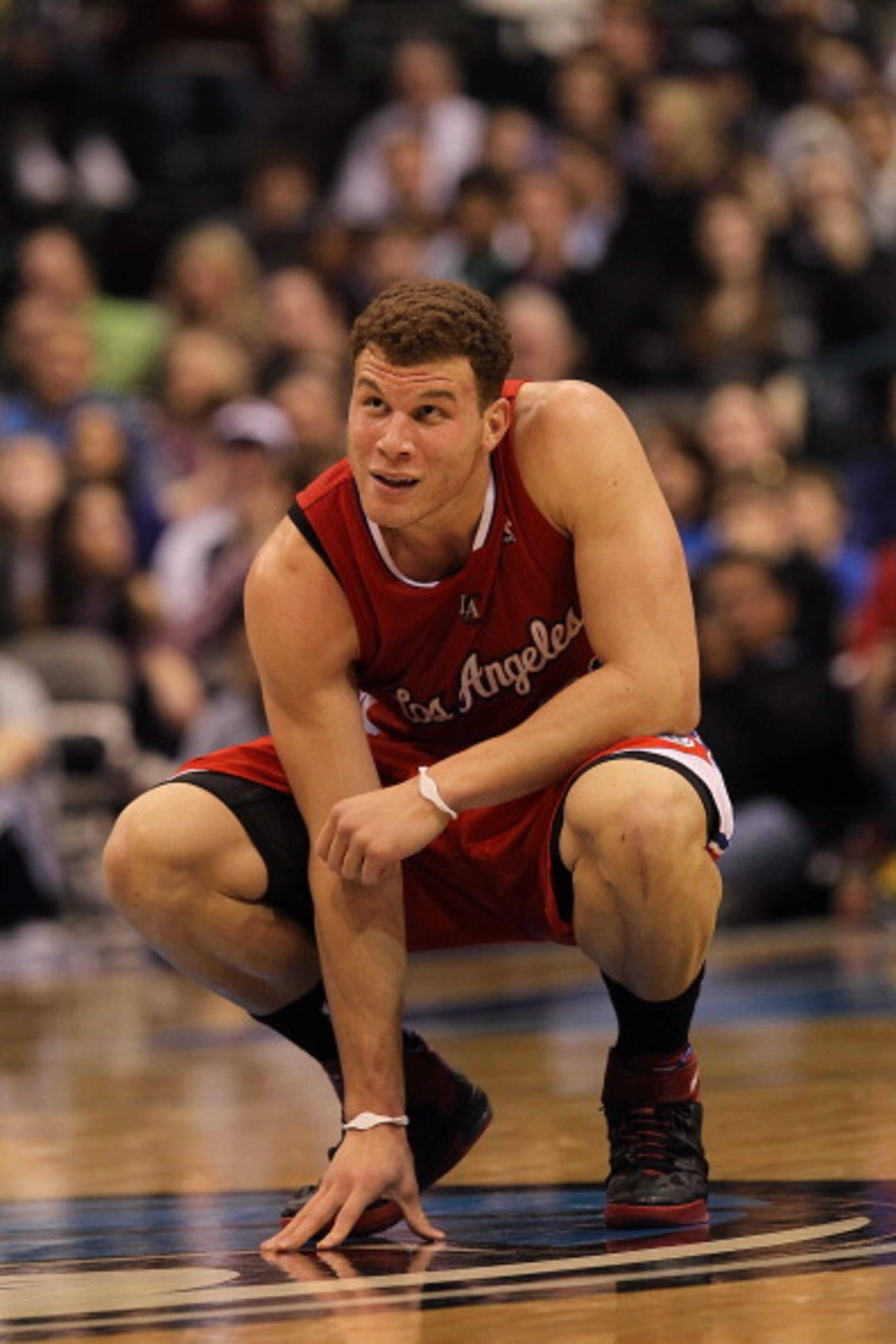 DALLAS, TX - JANUARY 25: Forward Blake Griffin #32 of the Los Angeles Clippers during play against the Dallas Mavericks at American Airlines Center on January 25, 2011 in Dallas, Texas. NOTE TO USER: User expressly acknowledges and agrees that, by downl DALLAS, TX - JANUARY 25: Forward Blake Griffin #32 of the Los Angeles Clippers during play against the Dallas Mavericks at American Airlines Center on January 25, 2011 in Dallas, Texas. NOTE TO USER: User expressly acknowledges and agrees that, by downl