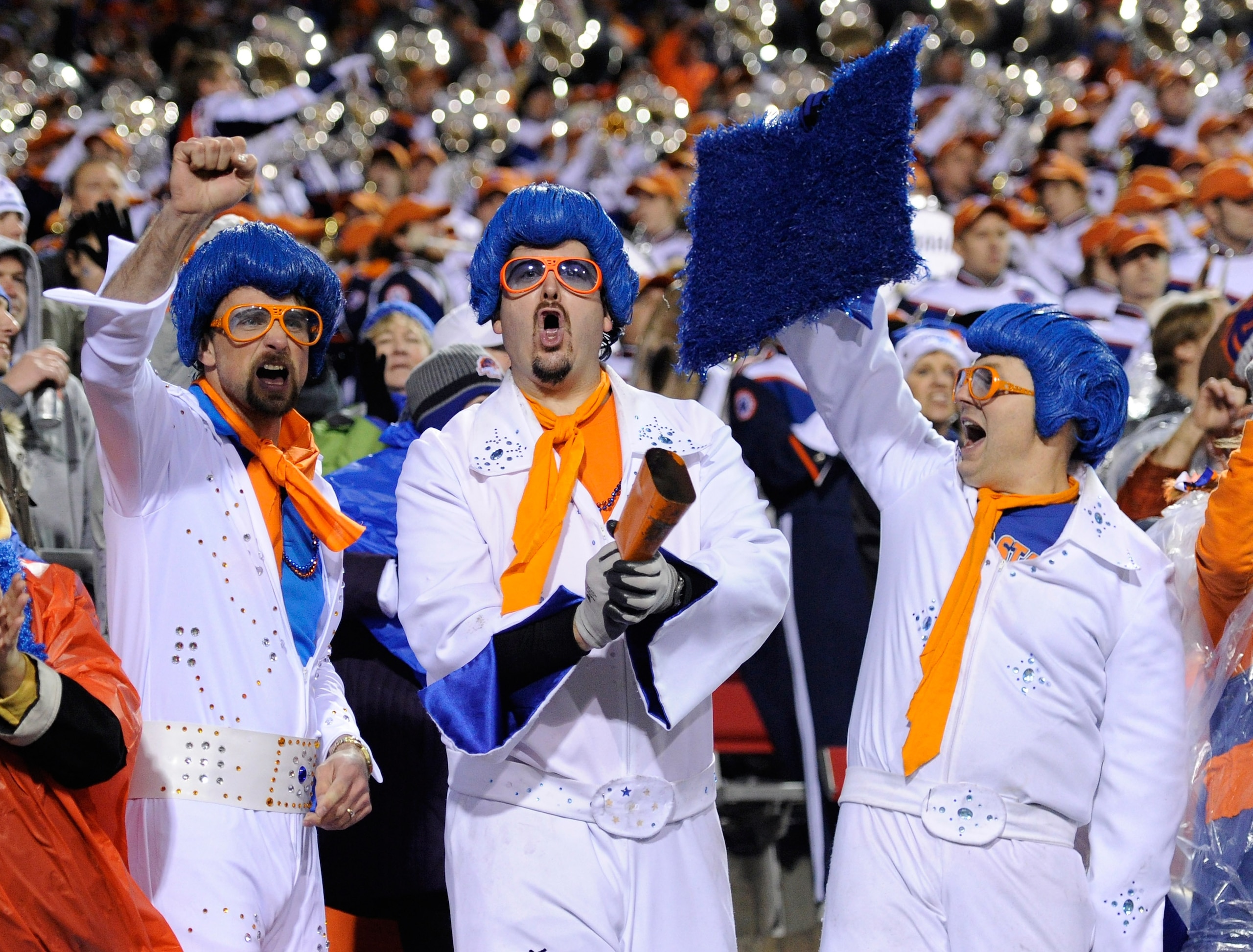 LAS VEGAS, NV - DECEMBER 22:  Boise State Broncos fans react after the team scored a touchdown against the Utah Utes during the MAACO Bowl Las Vegas at Sam Boyd Stadium December 22, 2010 in Las Vegas, Nevada. Boise State Won 26-3.  (Photo by Ethan Miller/