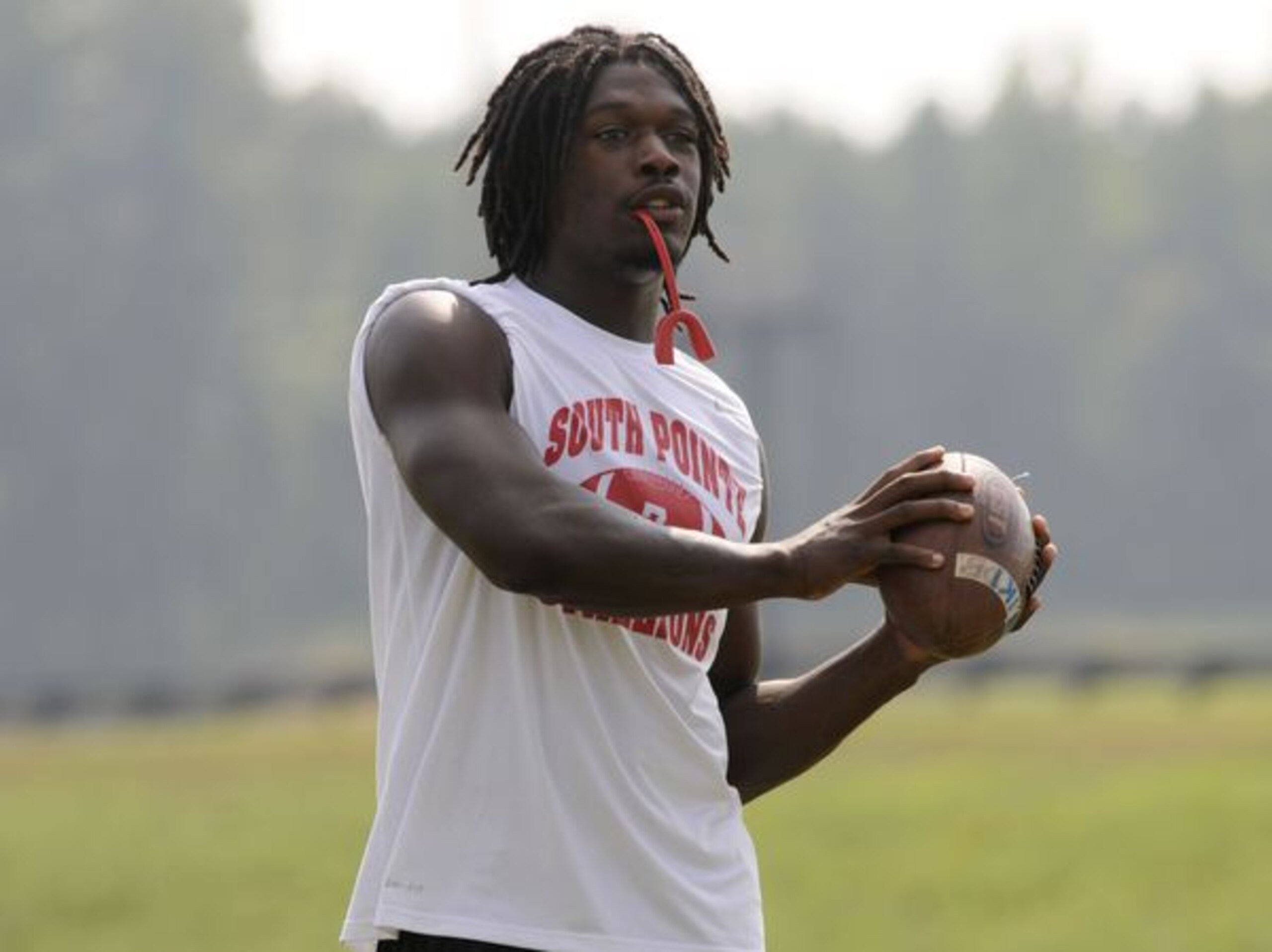 Image Source: http://fitsnews.com/wp-content/uploads/2011/01/JaDeveon-Clowney.jpg Image Source: http://fitsnews.com/wp-content/uploads/2011/01/JaDeveon-Clowney.jpg