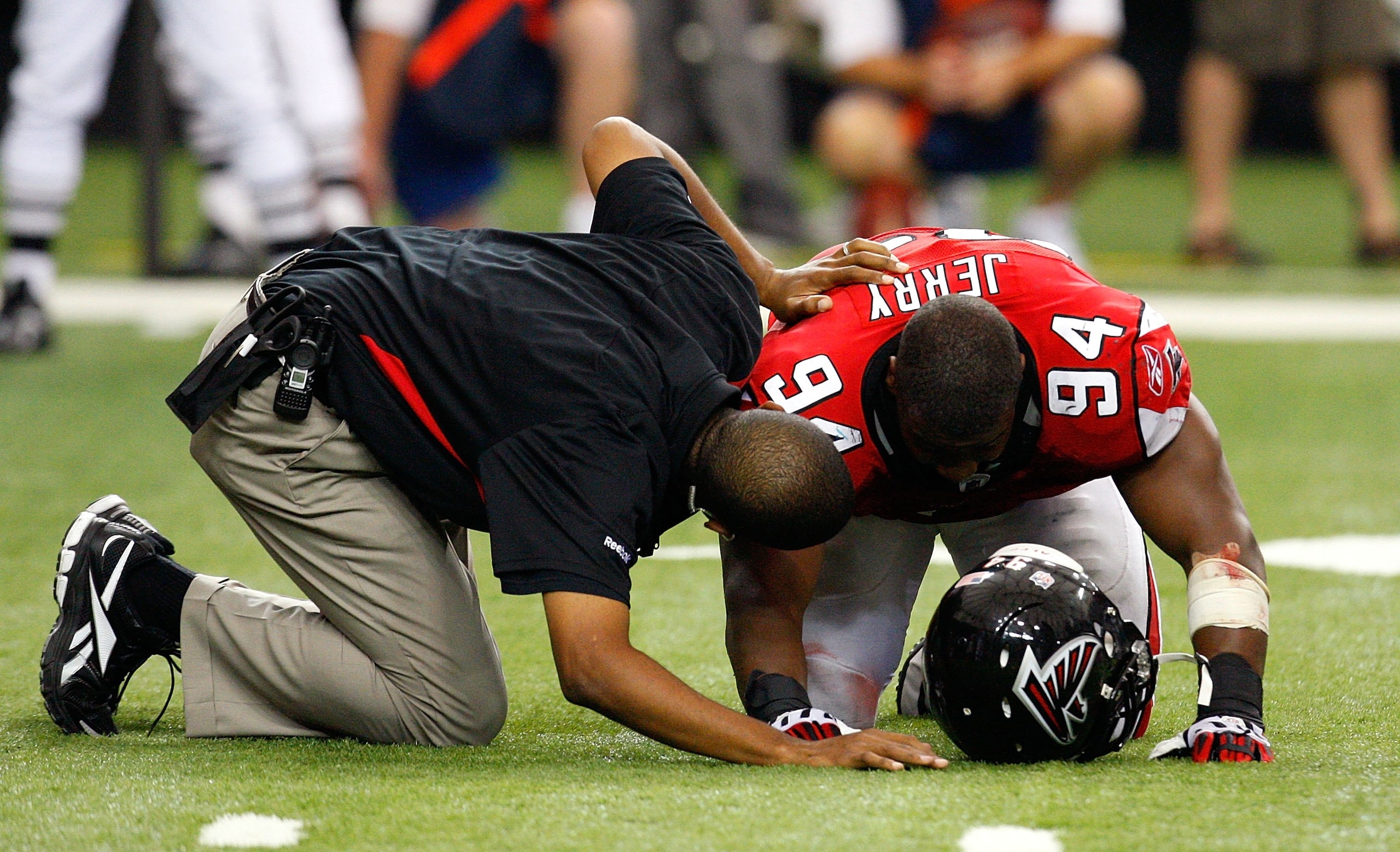 ATLANTA - SEPTEMBER 13:  Peria Jerry #94 of the Atlanta Falcons against the Miami Dolphins at Georgia Dome on September 13, 2009 in Atlanta, Georgia.  (Photo by Kevin C. Cox/Getty Images)